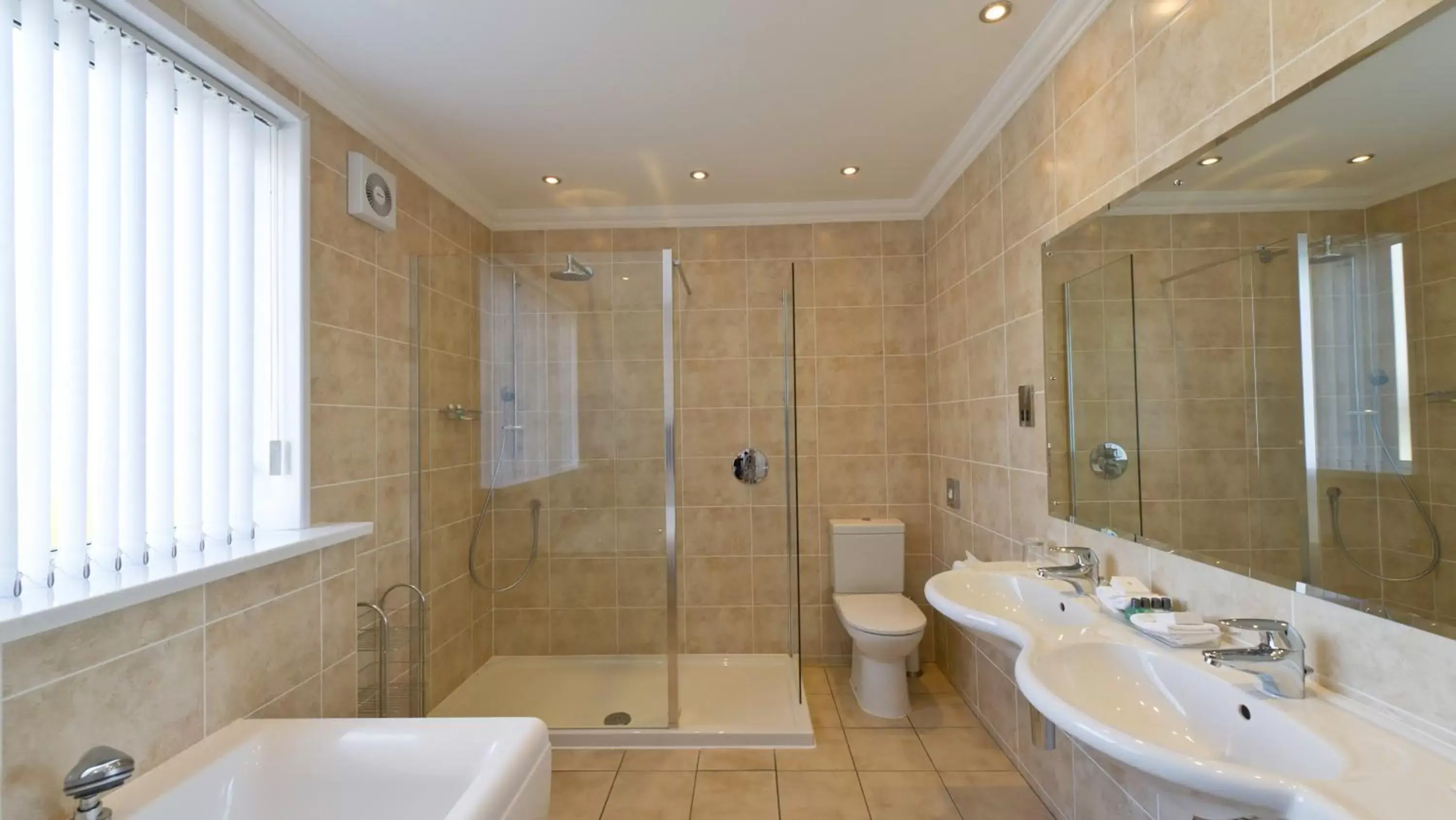 Bathroom in The Barnstaple Hotel