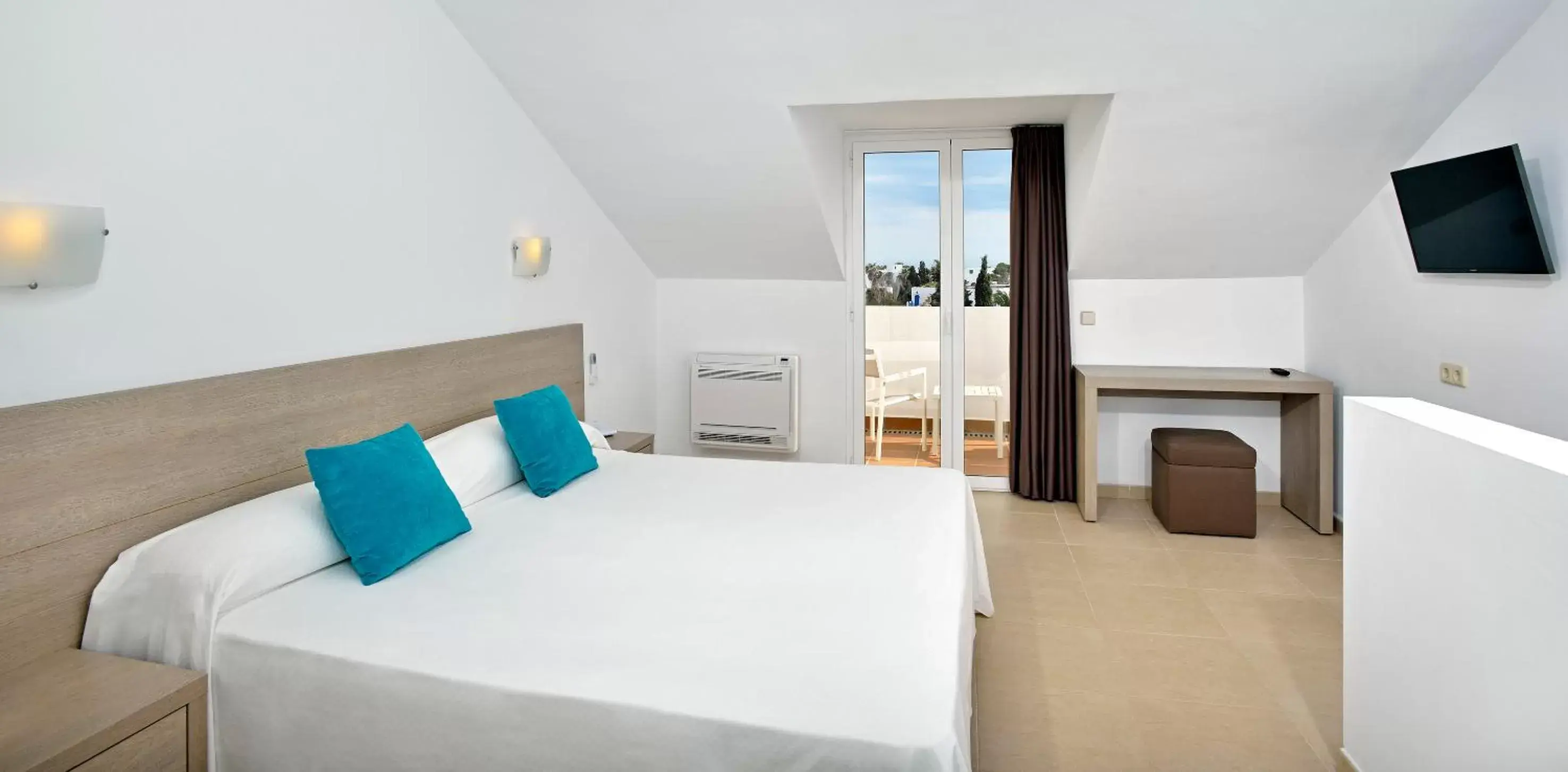 Bedroom, Bed in Sol Cala d´Or Apartamentos