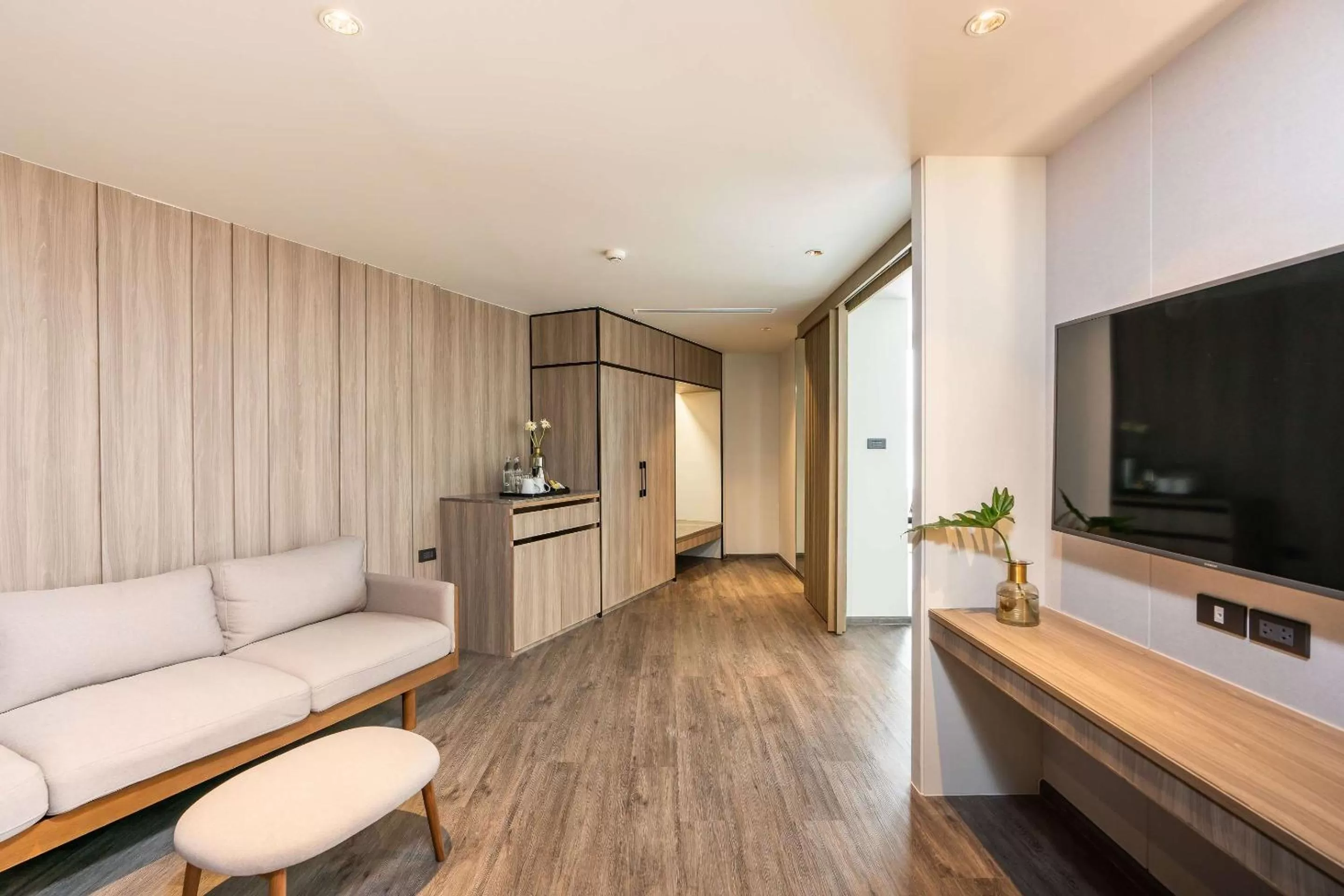 Photo of the whole room in Best Western Plus Nexen Pattaya