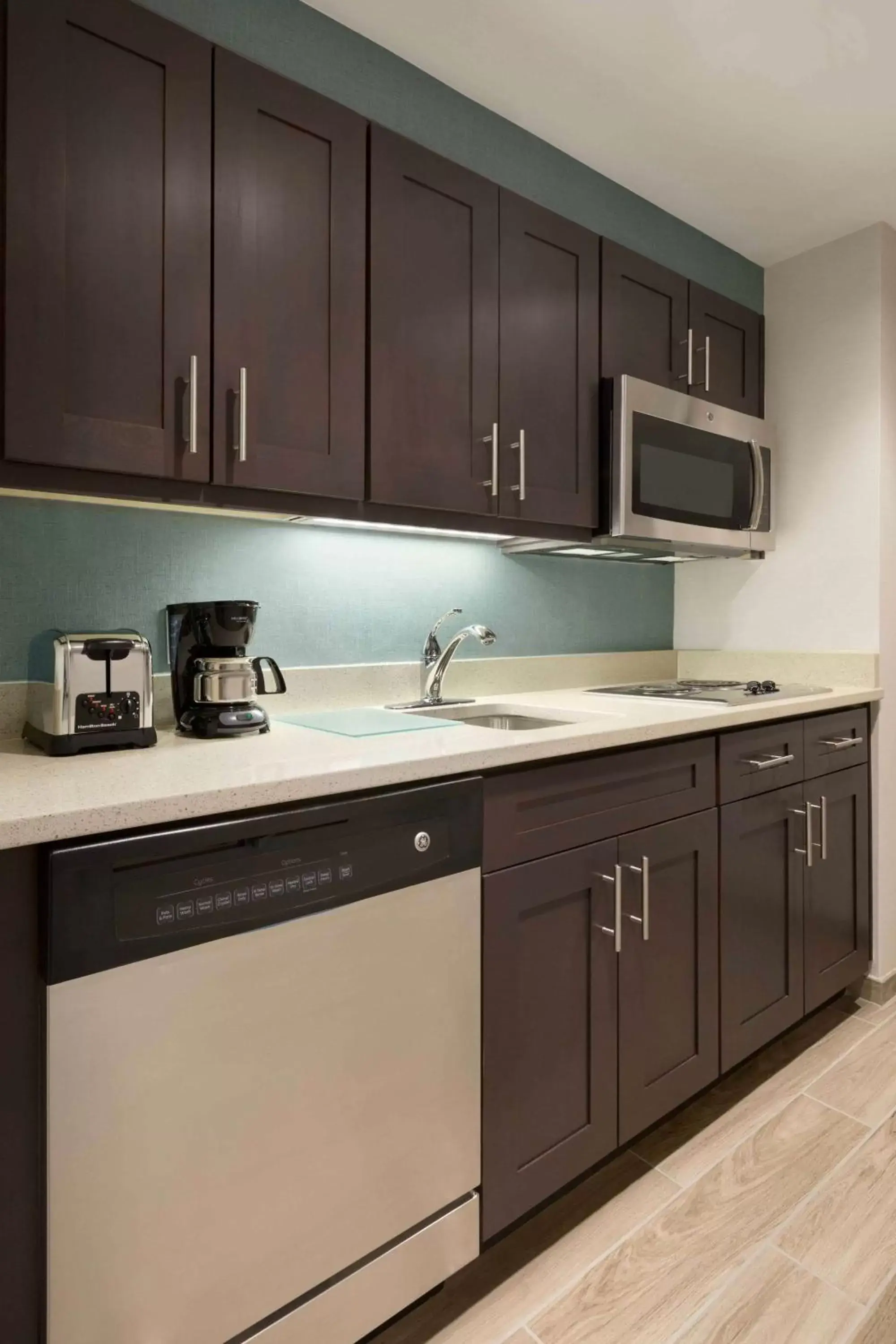 Kitchen or kitchenette, Kitchen/Kitchenette in Homewood Suites by Hilton Washington DC Convention Center
