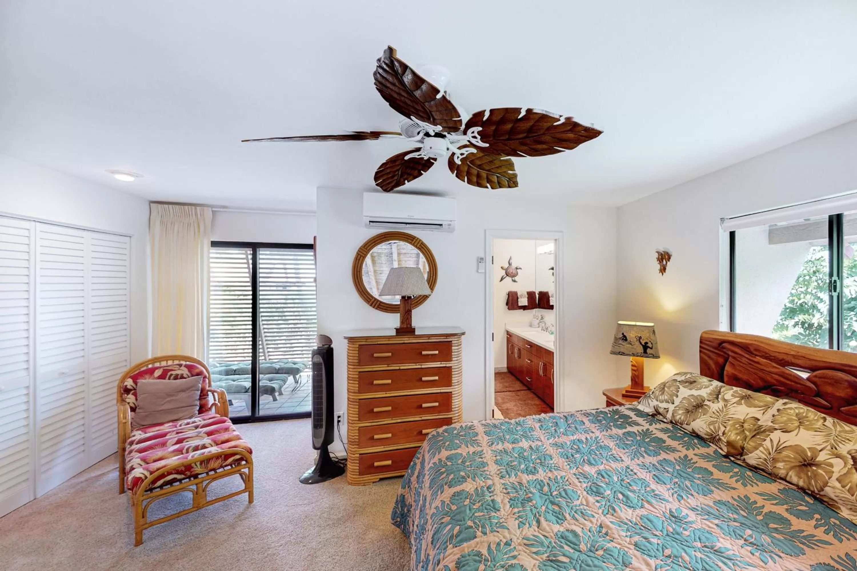 Seating Area in Maui Kamaole