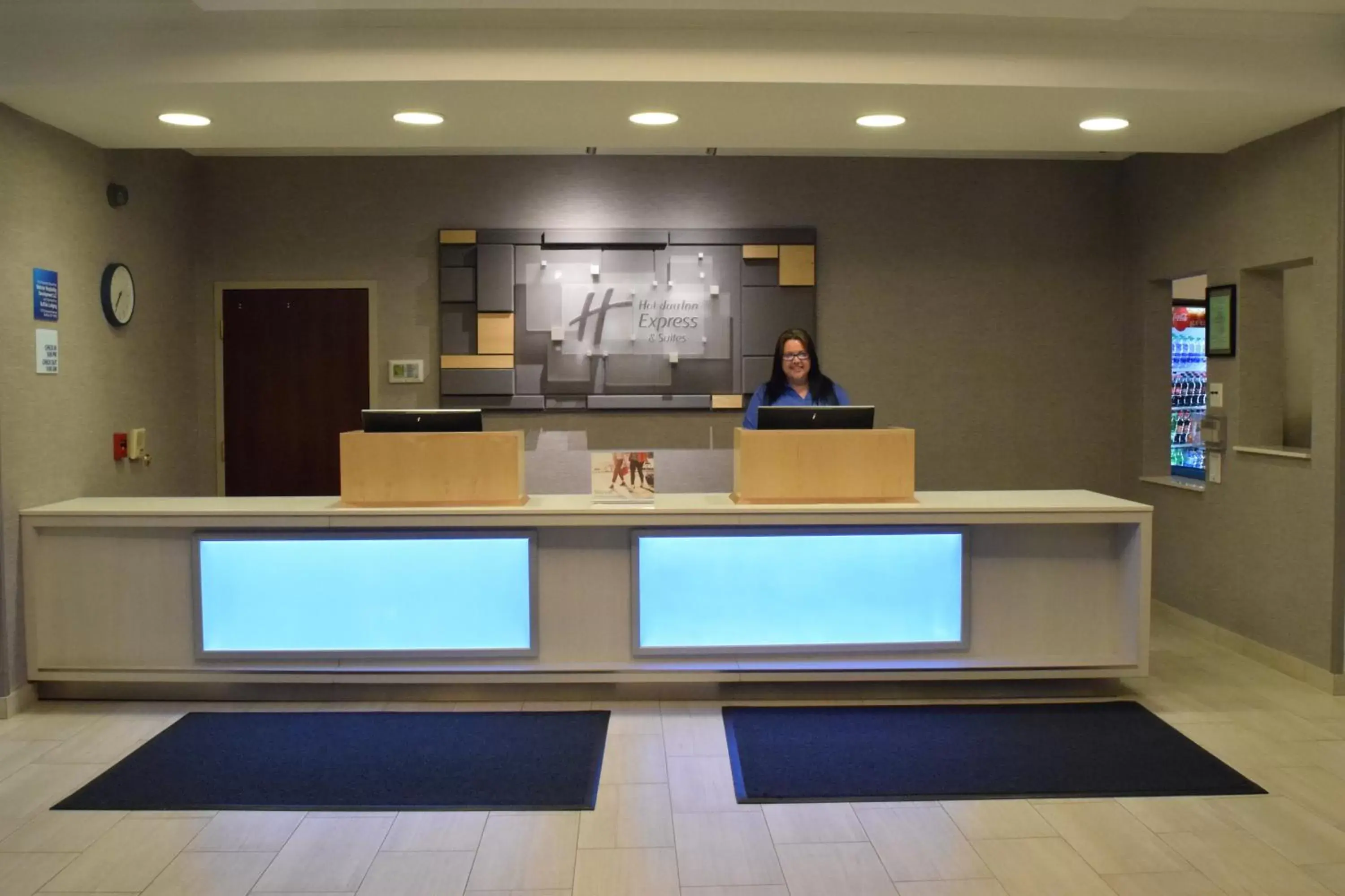 Lobby or reception, Lobby/Reception in Holiday Inn Express Hotel & Suites Rochester Webster, an IHG Hotel