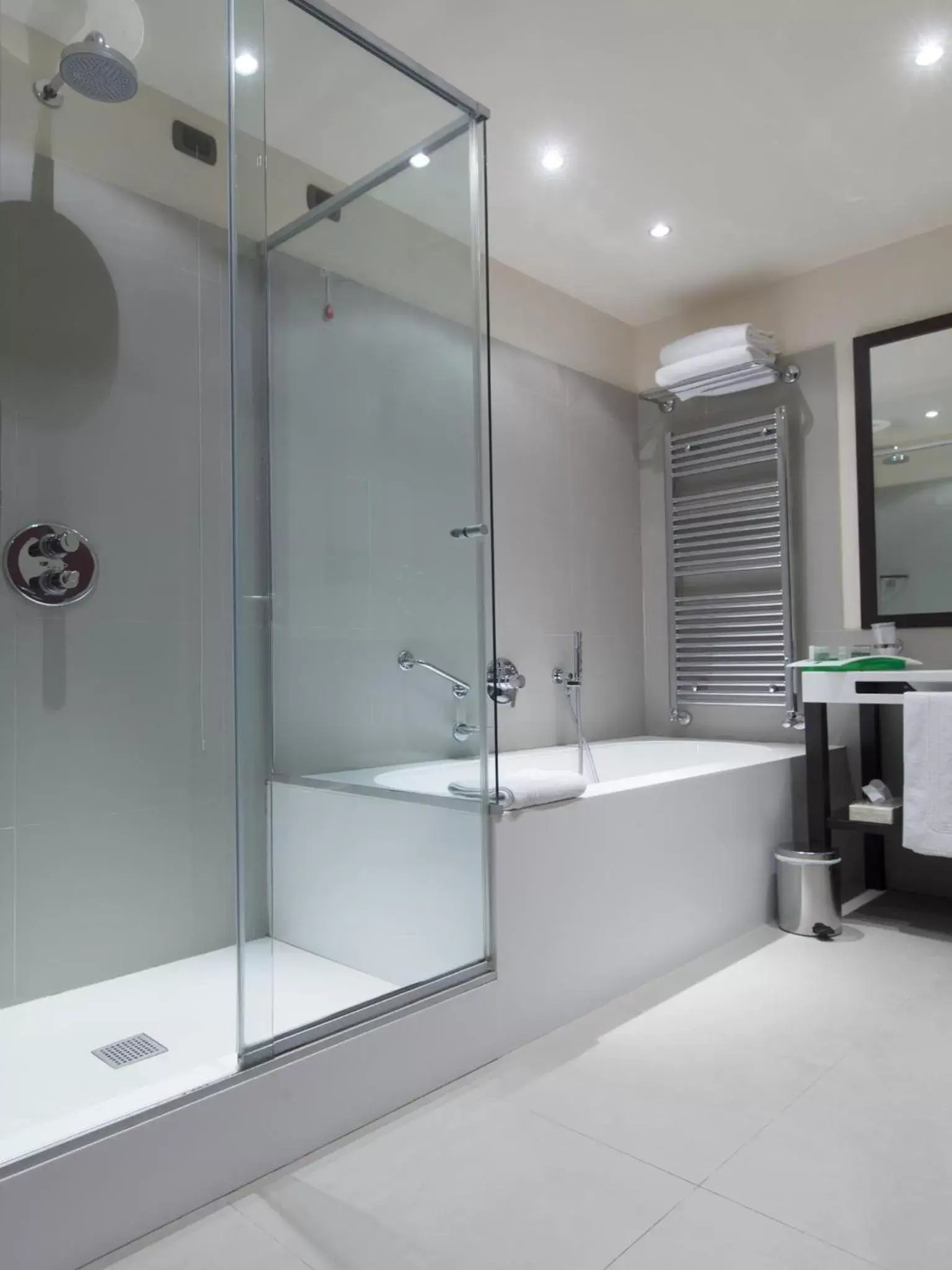 Shower, Bathroom in Grand Hotel Mattei