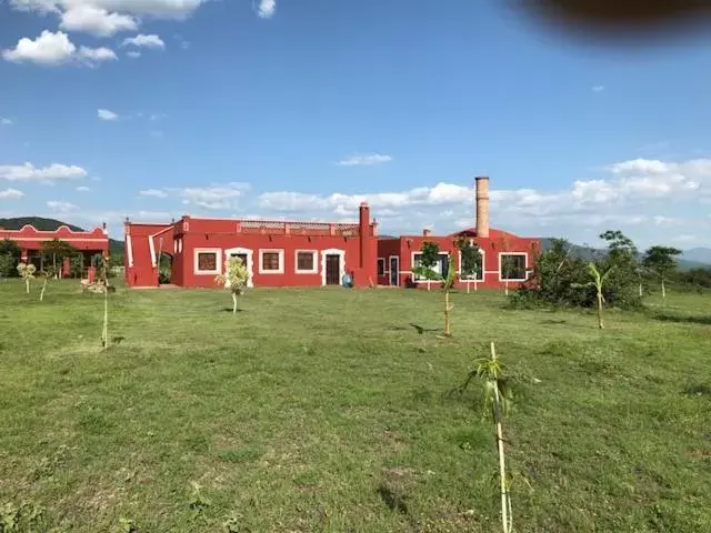 Property Building in Hacienda Santa Clara Morelos