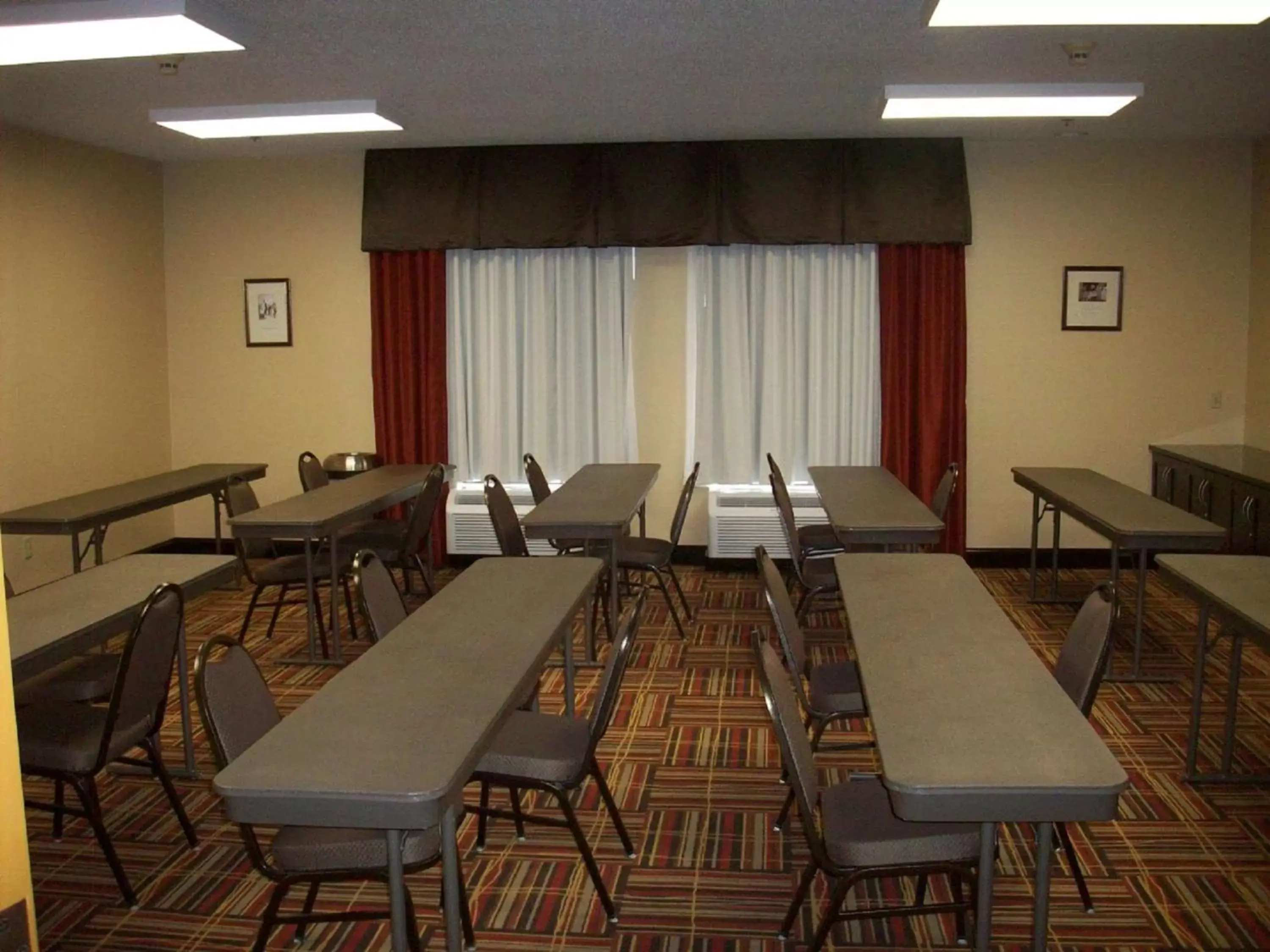 Meeting/conference room in Hampton Inn Uniontown