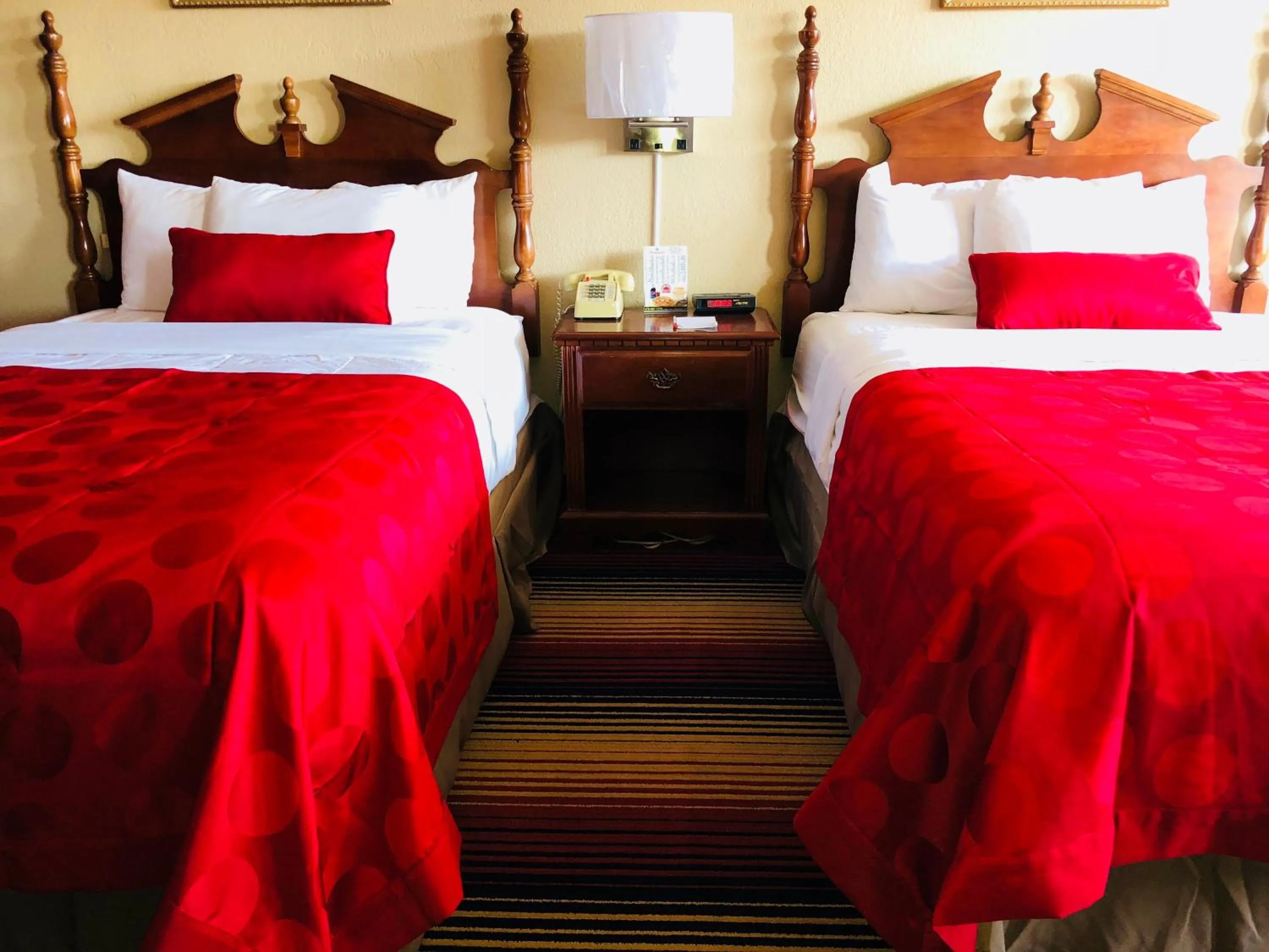 Bed in FairBridge Inn Express Perry