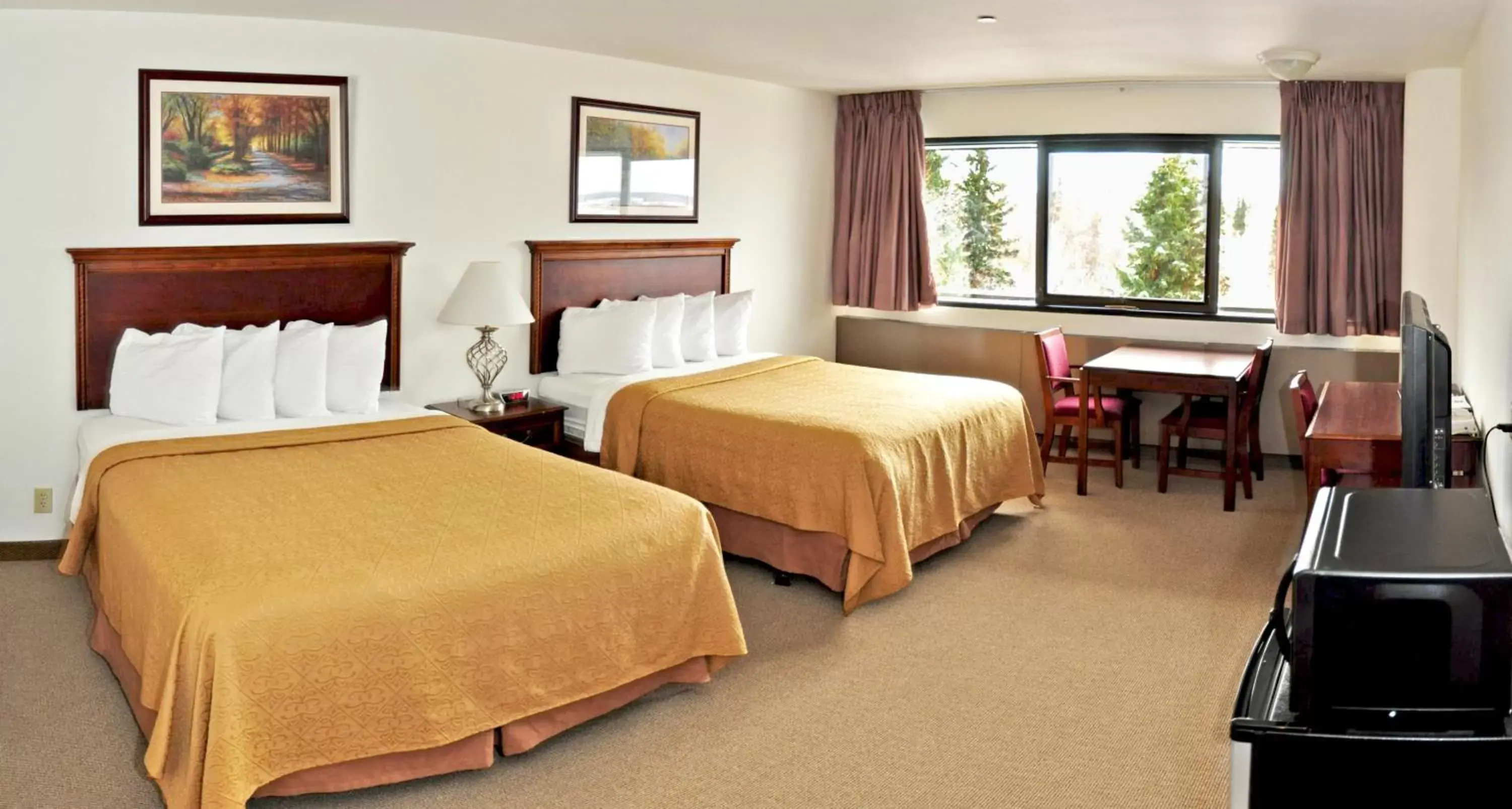 Bed in Alex Hotel and Suites Bed in Alex Hotel and Suites