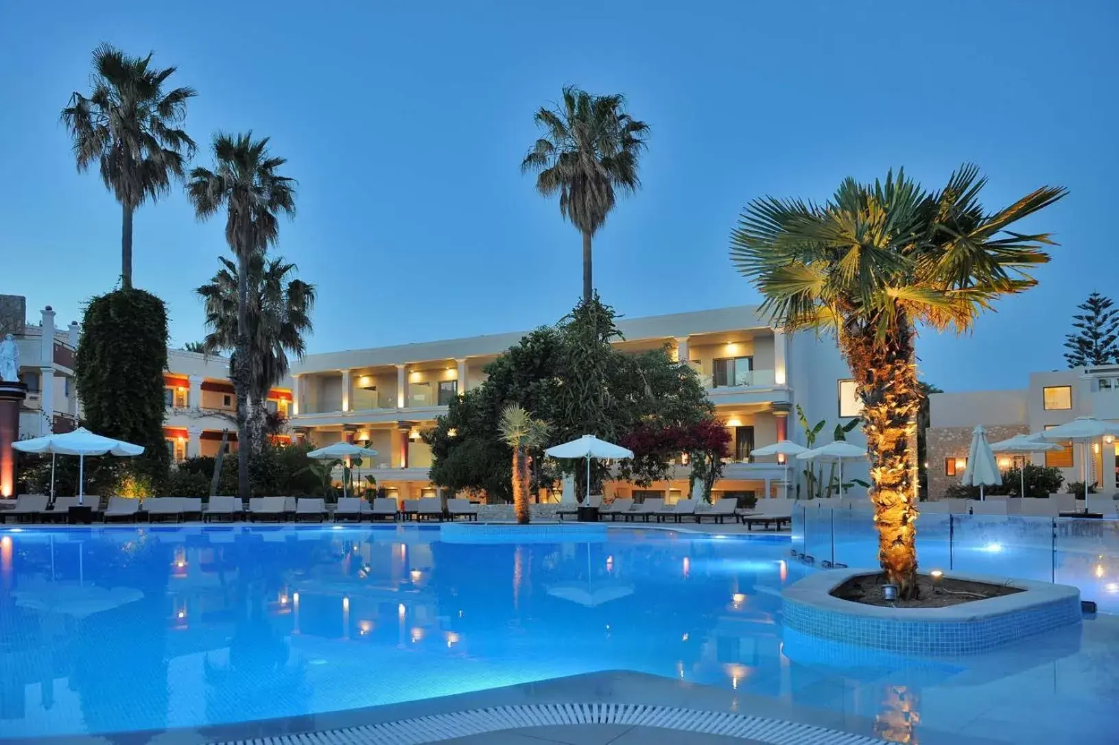 Property building, Swimming Pool in Apollon Hotel