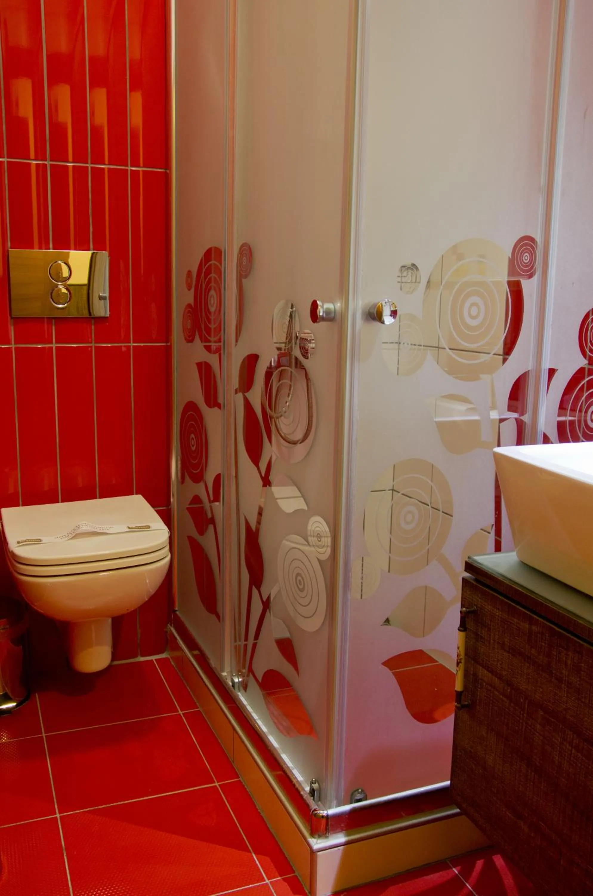 Shower, Bathroom in Borancik Suites