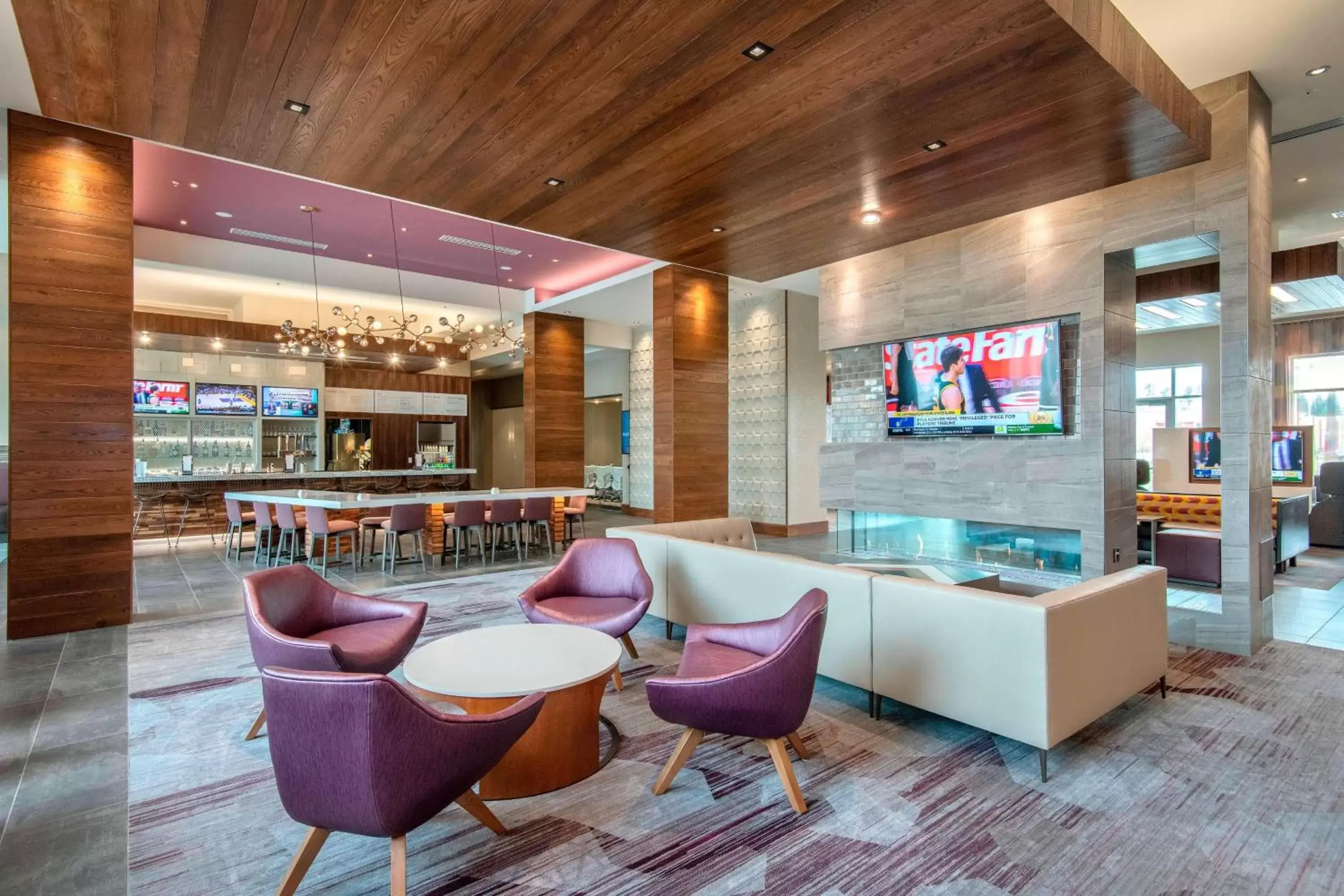 Lobby or reception, Lounge/Bar in Courtyard by Marriott Raleigh Cary/Parkside Town Commons