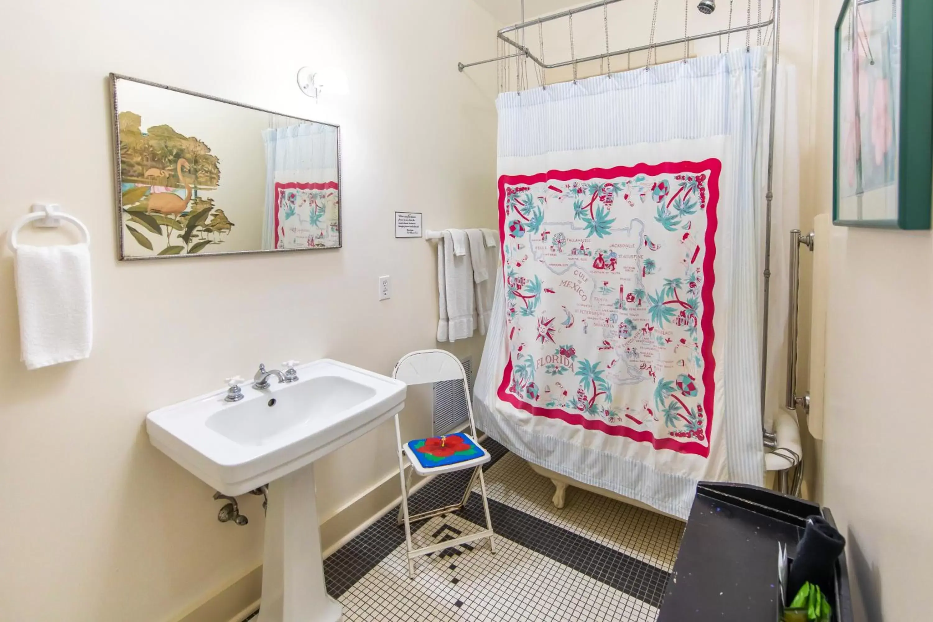 Bathroom in Hibiscus Coffee & Guesthouse