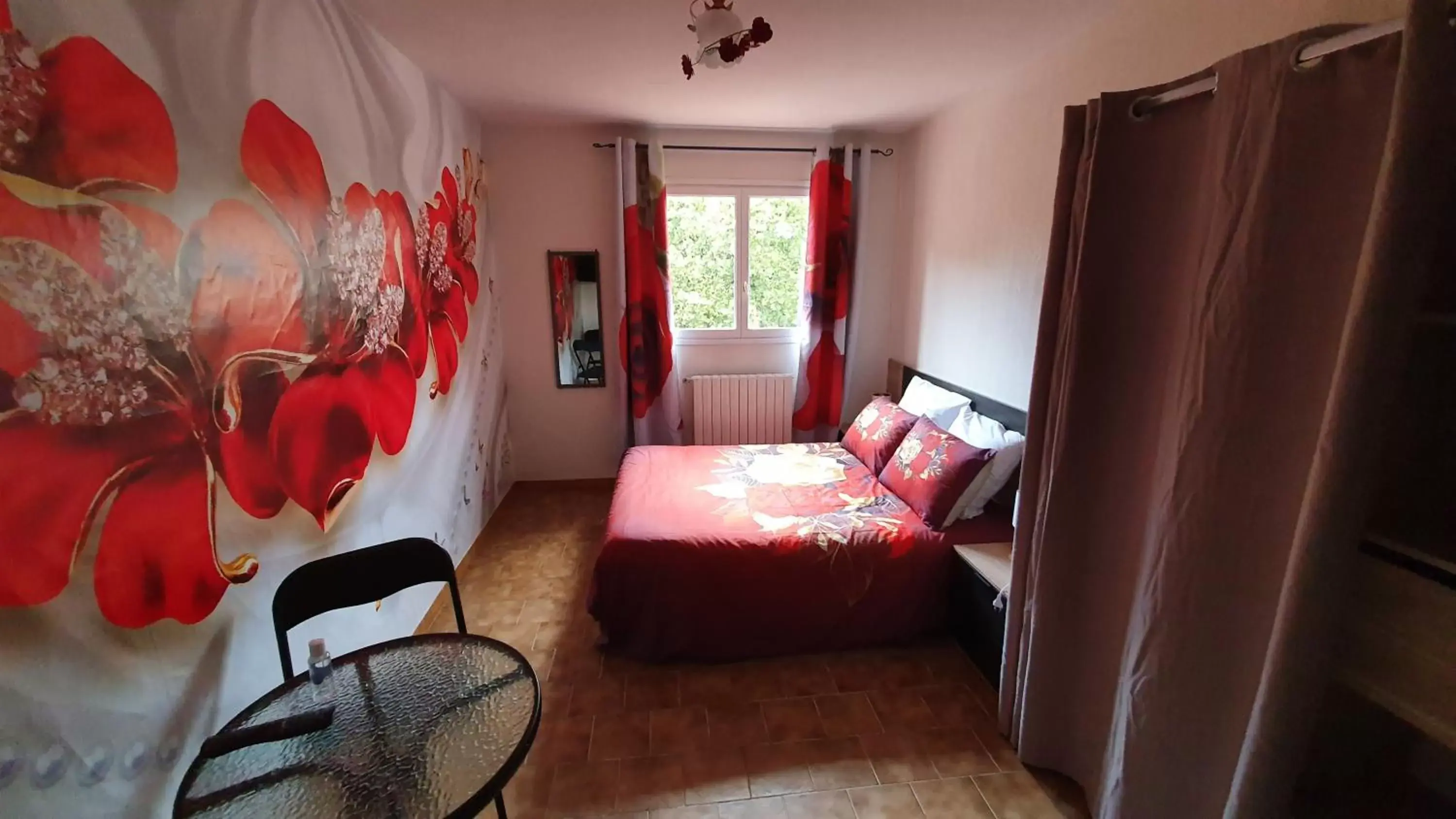 Deluxe Double Room with Shower in Horus Hôtel Deluxe Double Room with Shower in Horus Hôtel