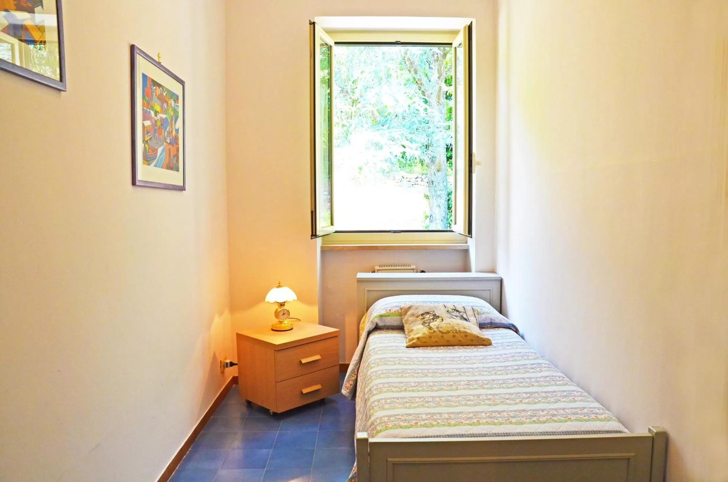 Bed in Bed and Breakfast Romantica Evasione