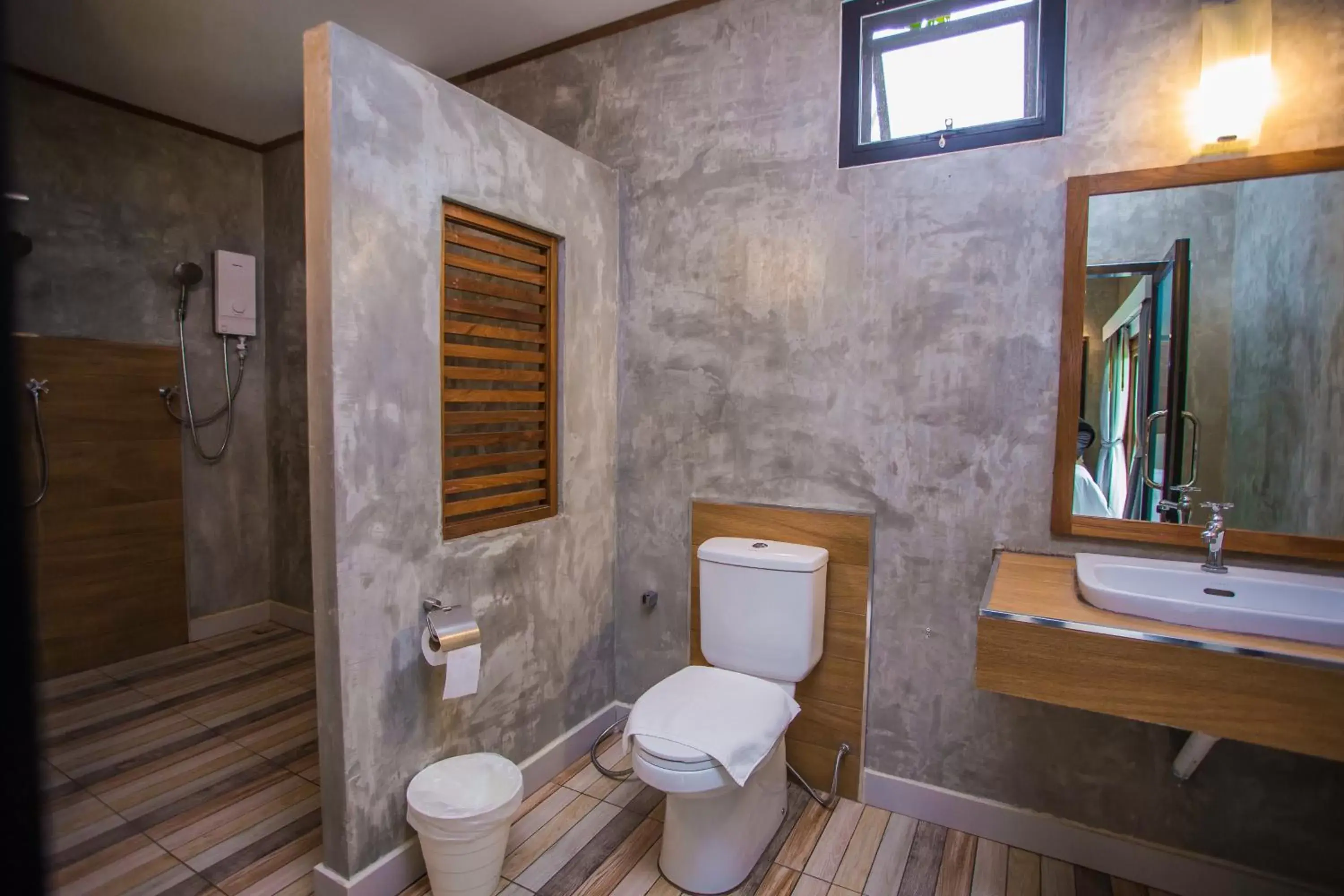 Bathroom in Palm Pran Resort