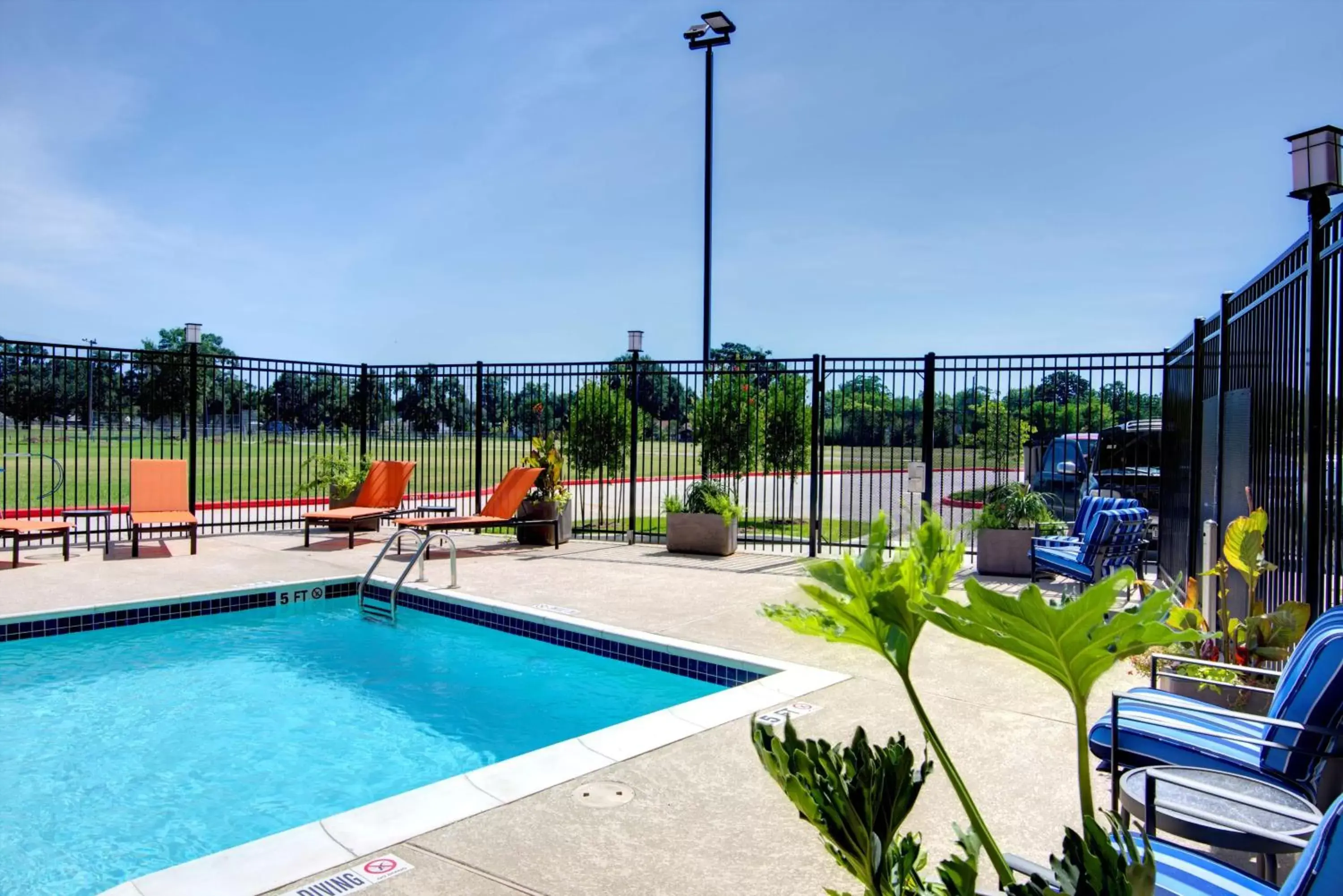 Pool view in Hampton Inn Houston I-10 East, TX Pool view in Hampton Inn Houston I-10 East, TX