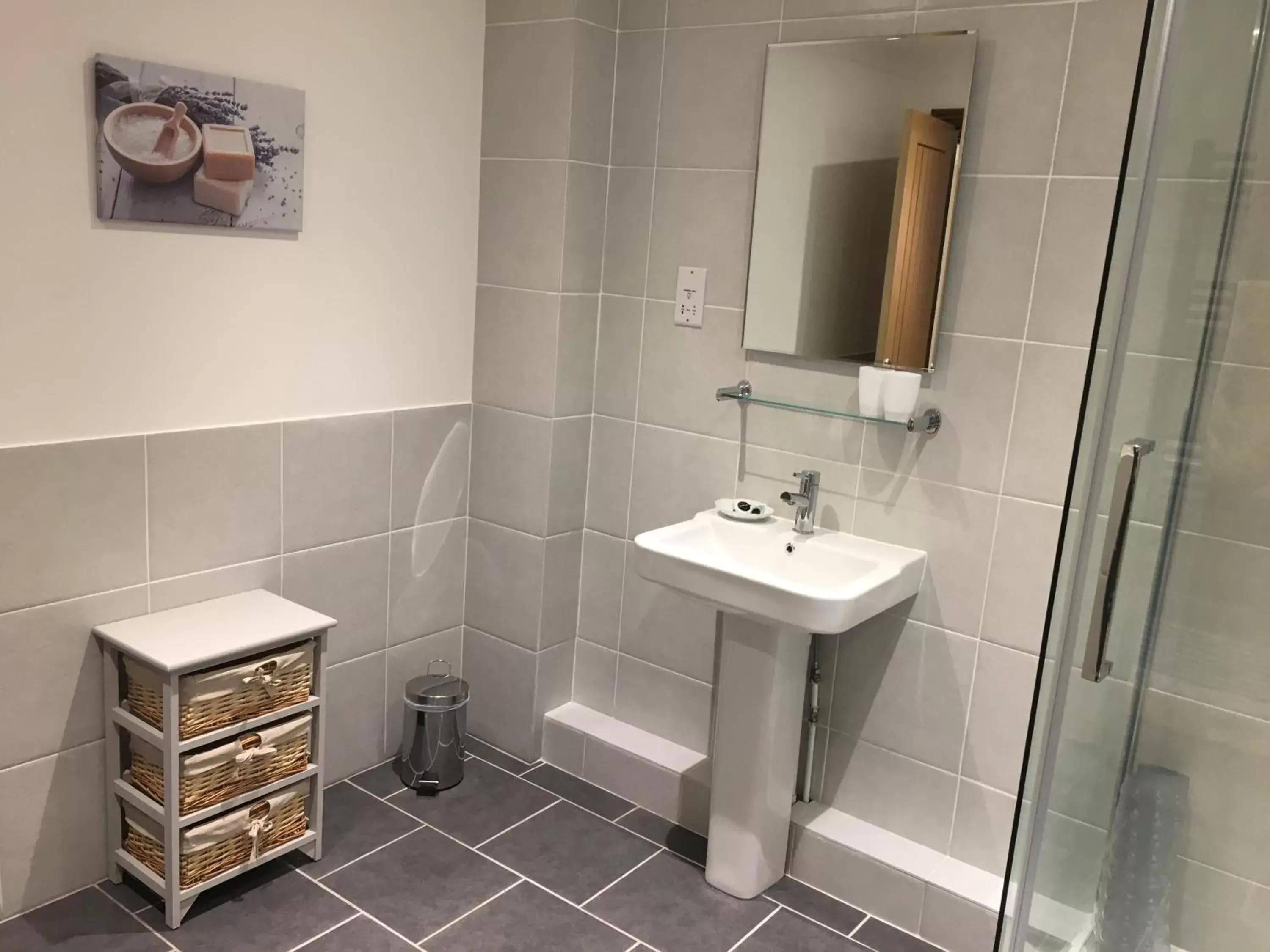 Bathroom in Grove Barn Bed and Breakfast