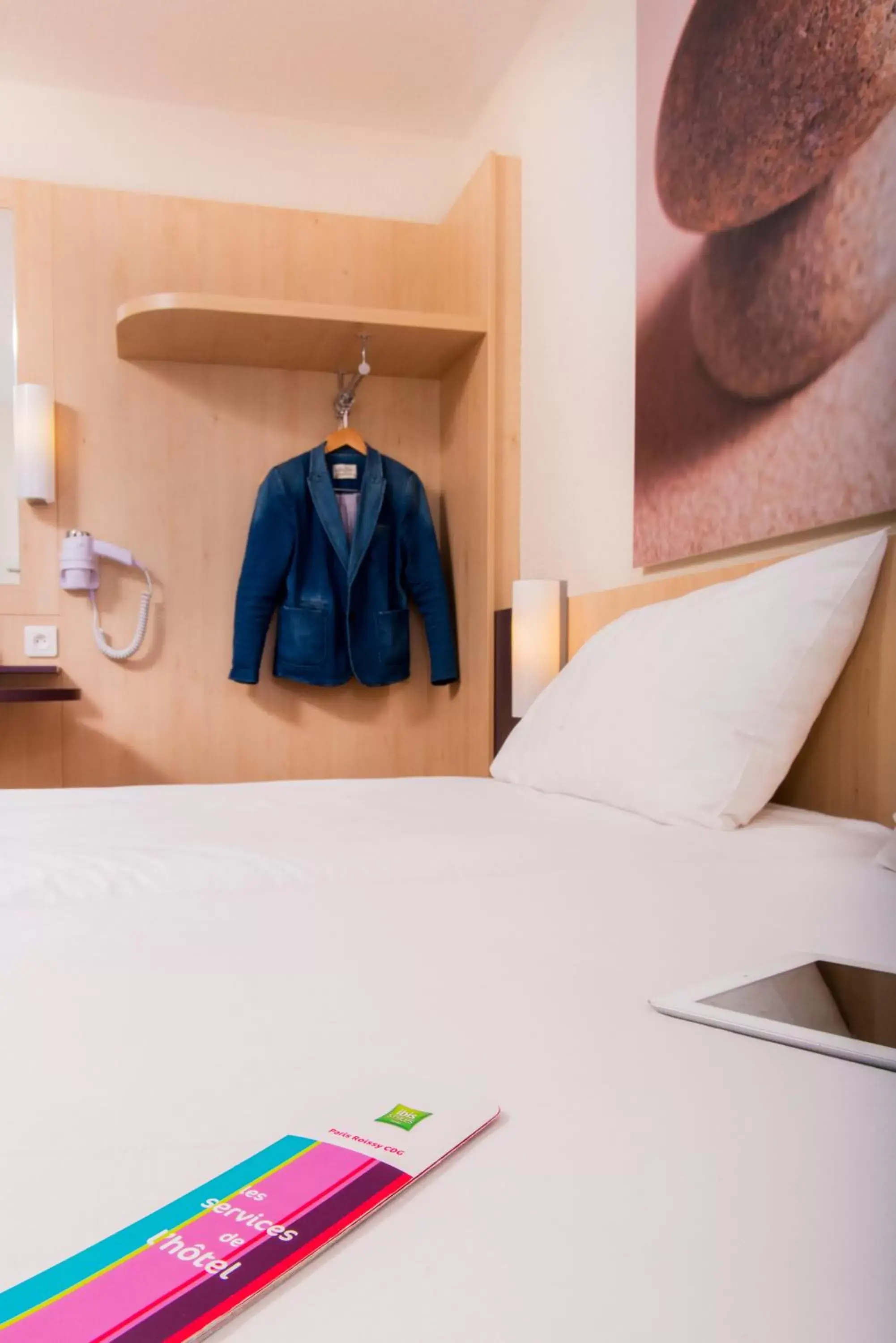 Bed in ibis Styles Paris Roissy-CDG