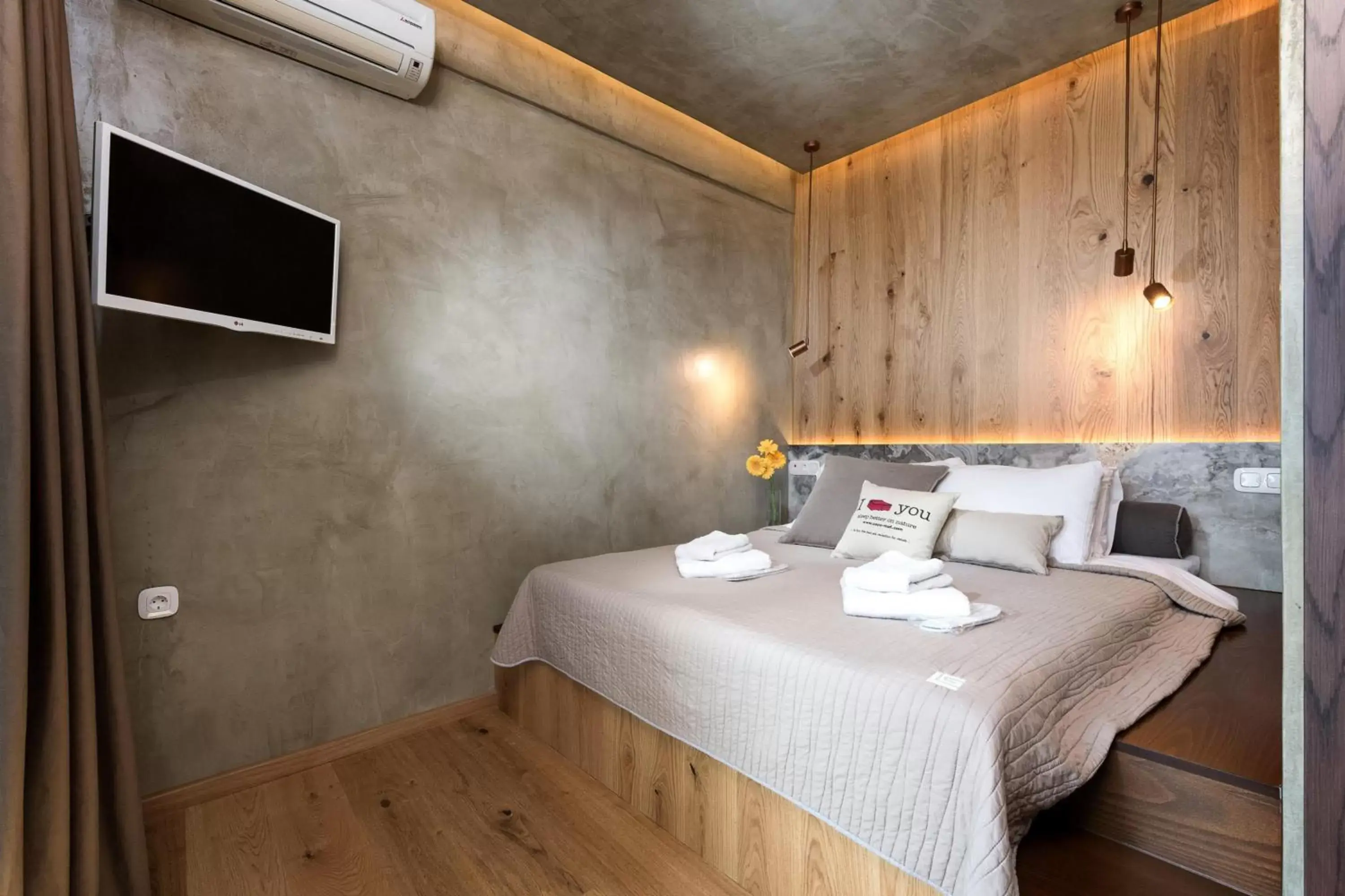 Bed in Tsikeli Boutique Hotel Meteora - Adults Friendly