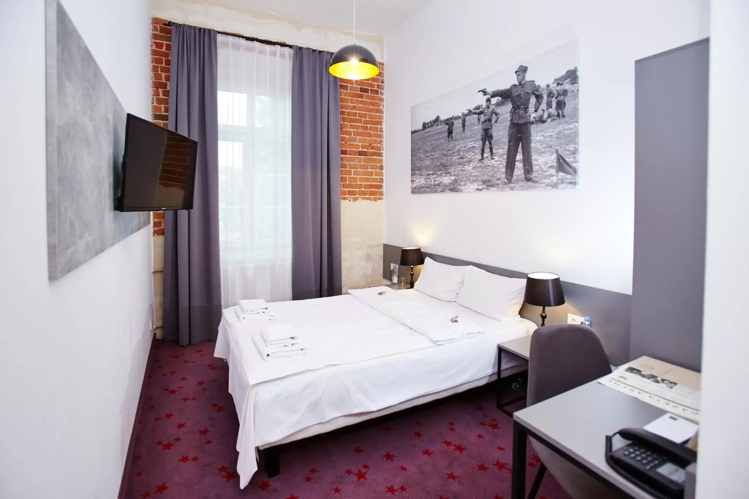 Bed in Koszary Arche Hotel