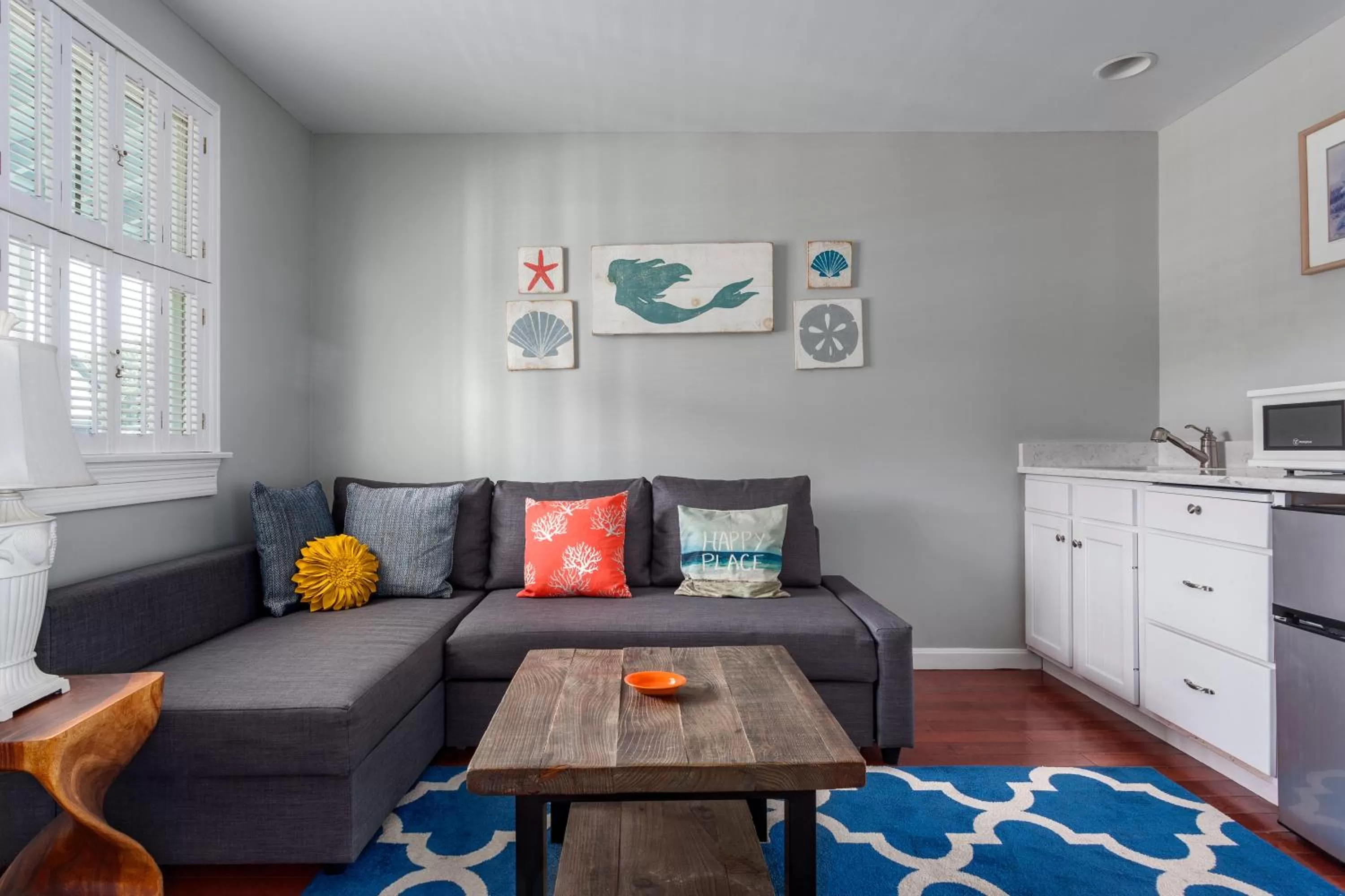 Living room, Seating Area in Avonlea