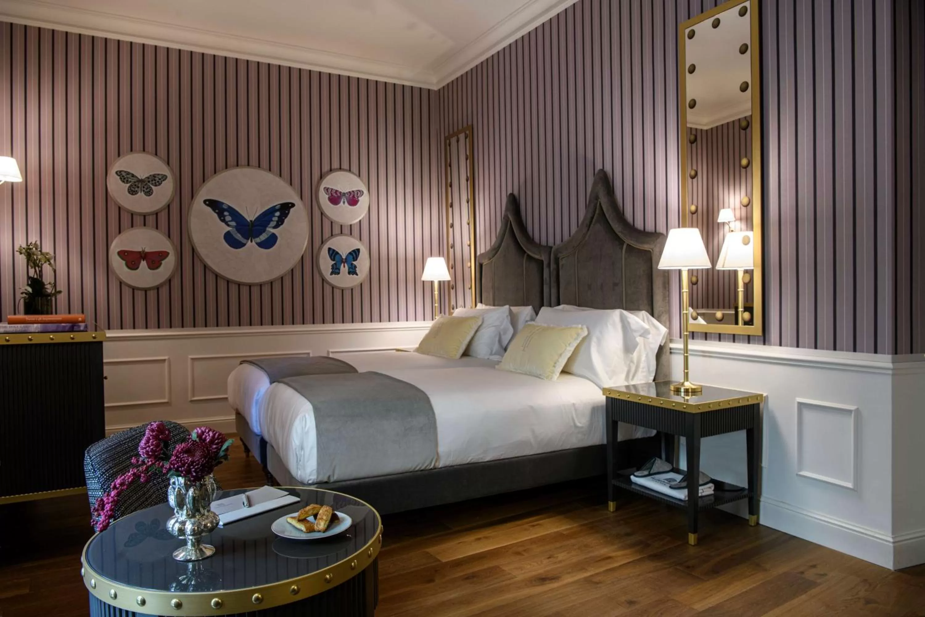 Photo of the whole room, Bed in IL Tornabuoni The Unbound Collection by Hyatt