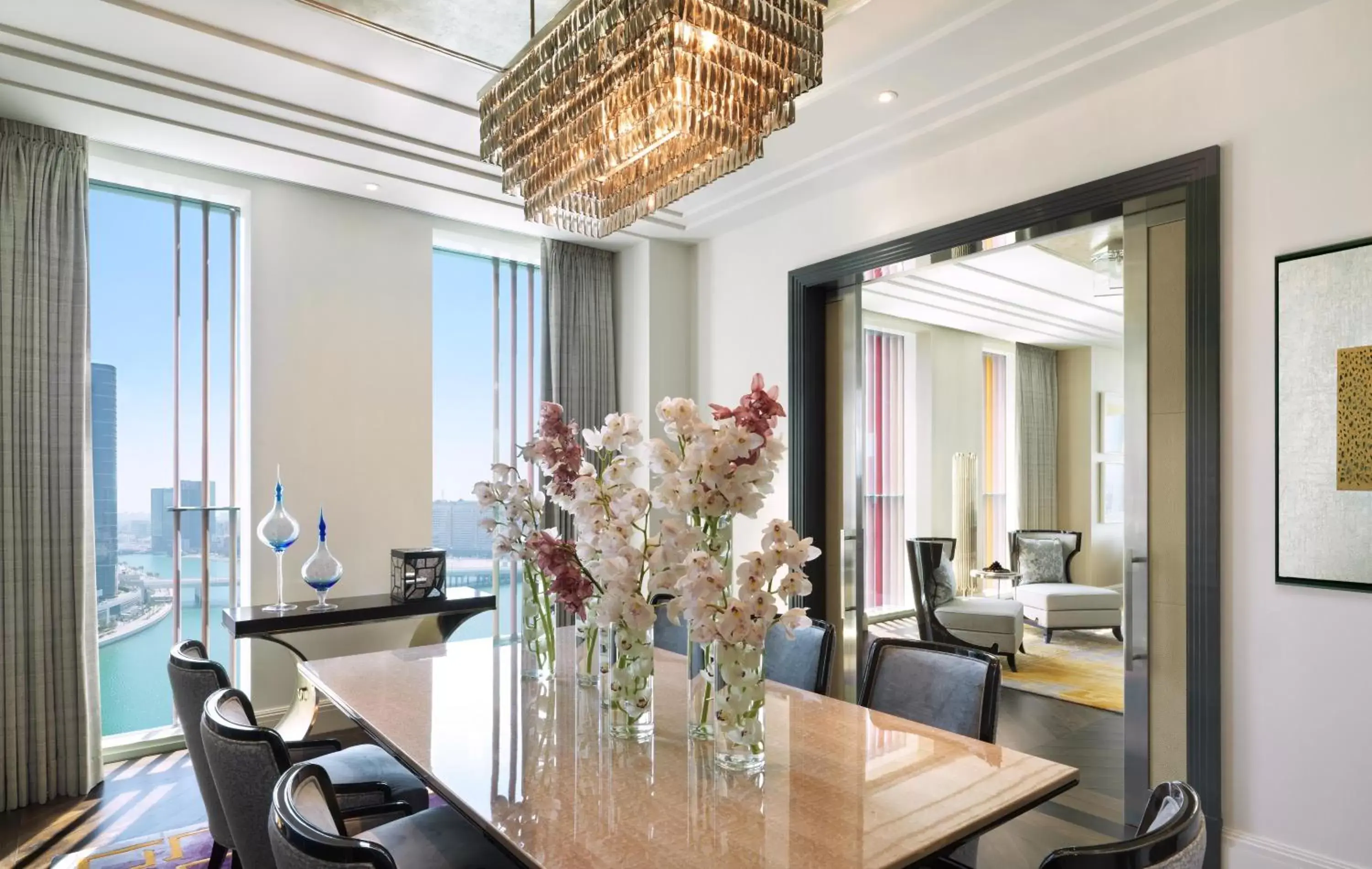 Seating area, Dining Area in Four Seasons Hotel Abu Dhabi at Al Maryah Island