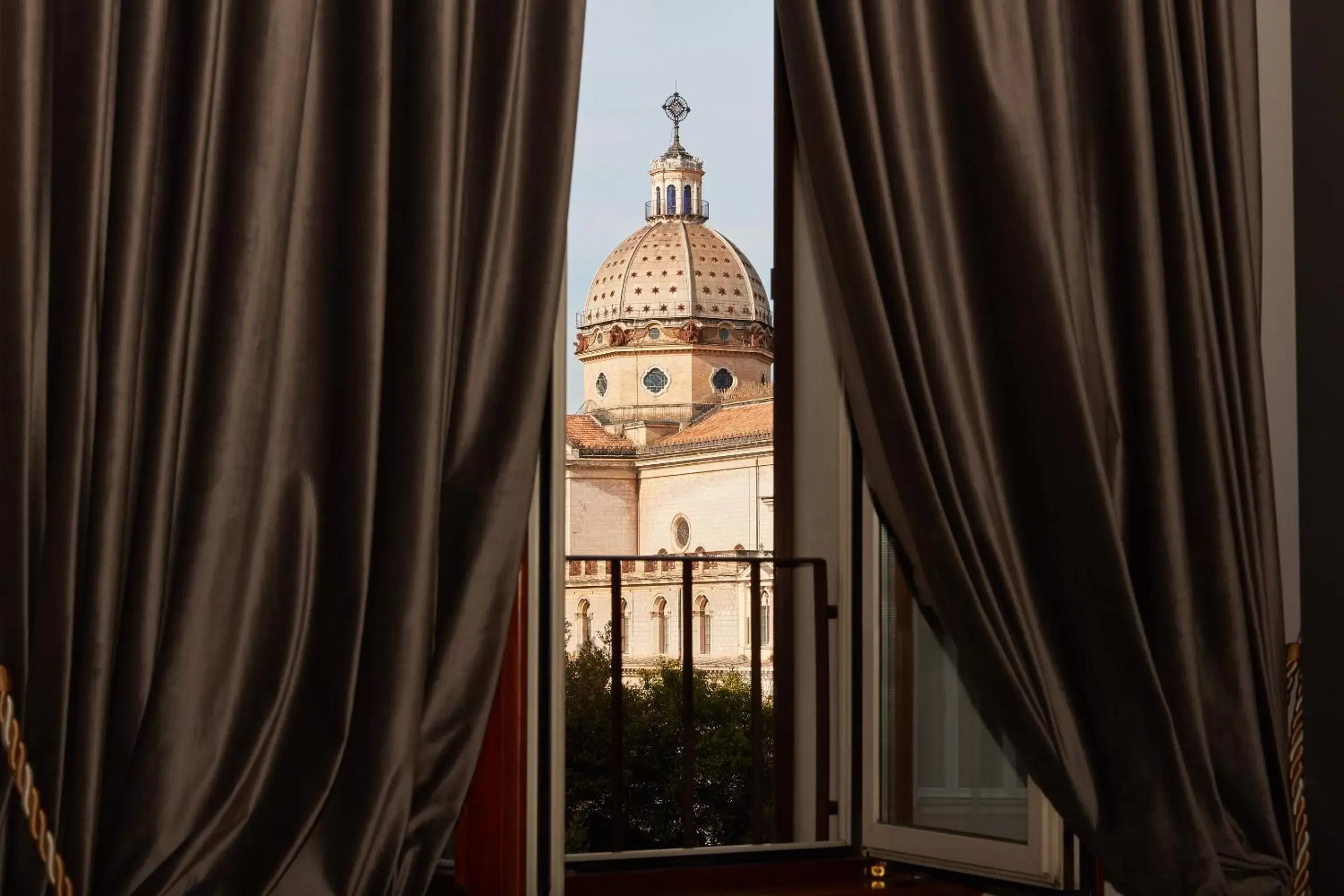 View (from property/room), Nearby Landmark in Hotel Roma Vaticano