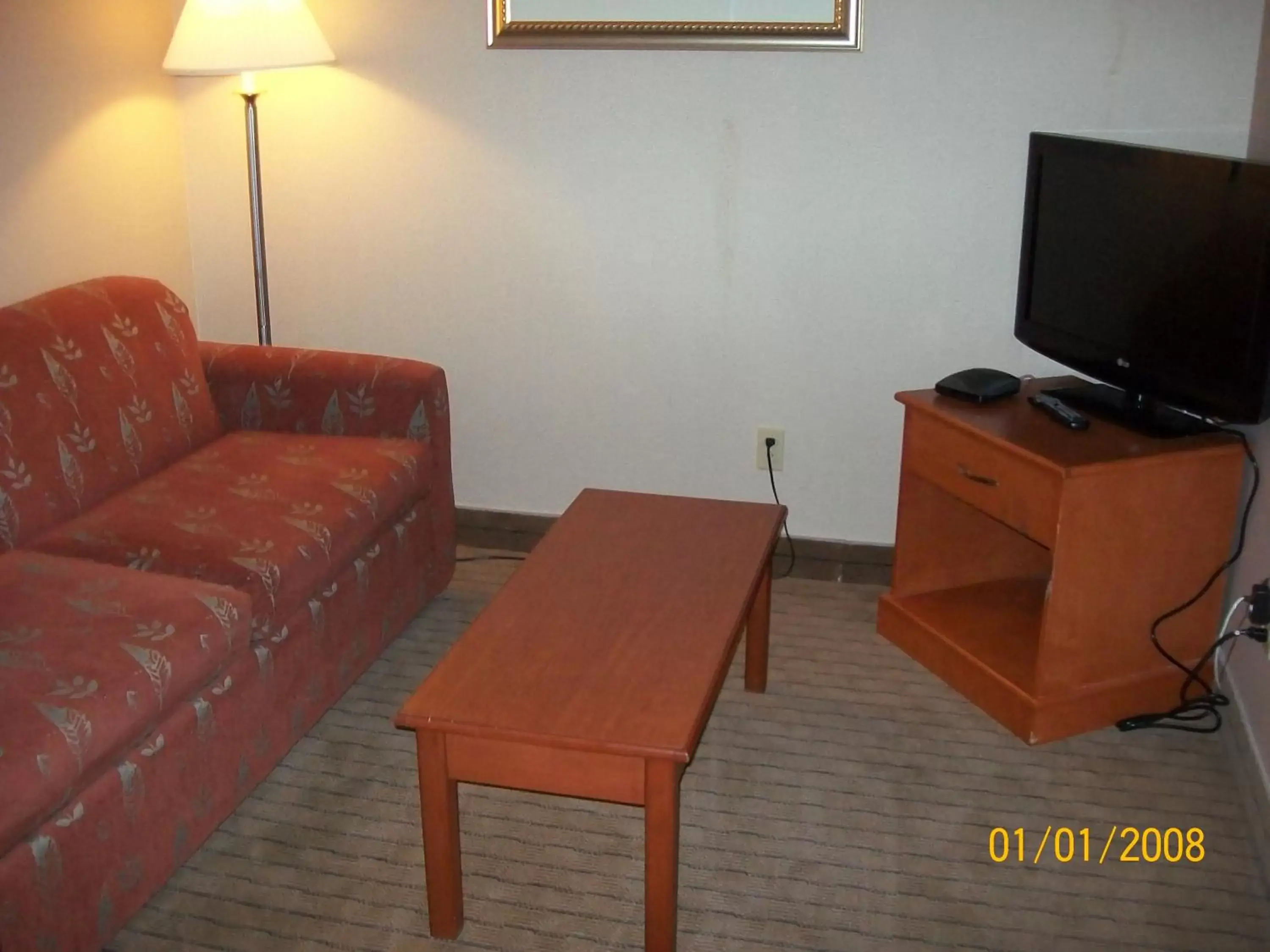 TV and multimedia, Seating Area in Days Inn by Wyndham Moose Jaw