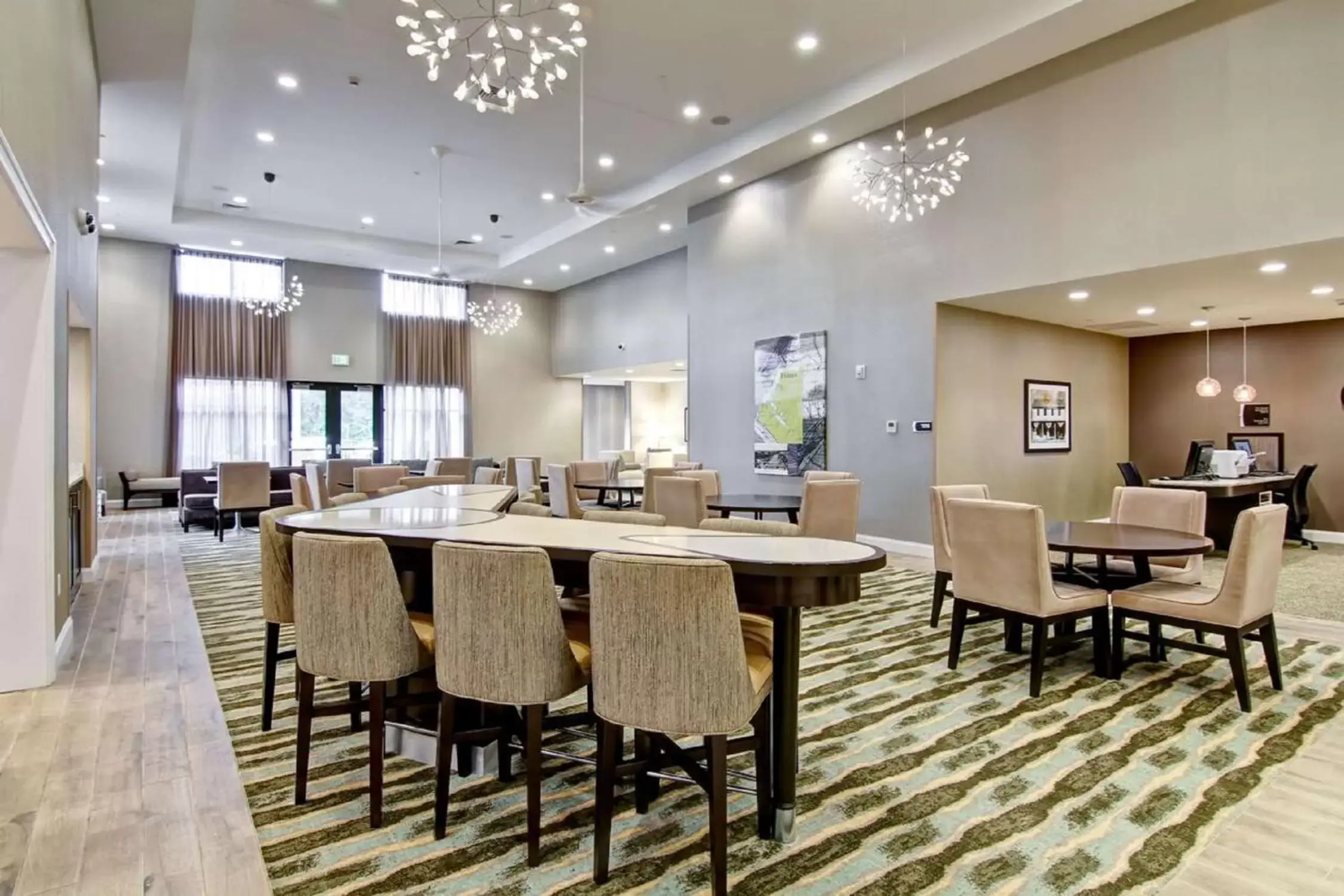 Dining area in Homewood Suites By Hilton Clifton Park