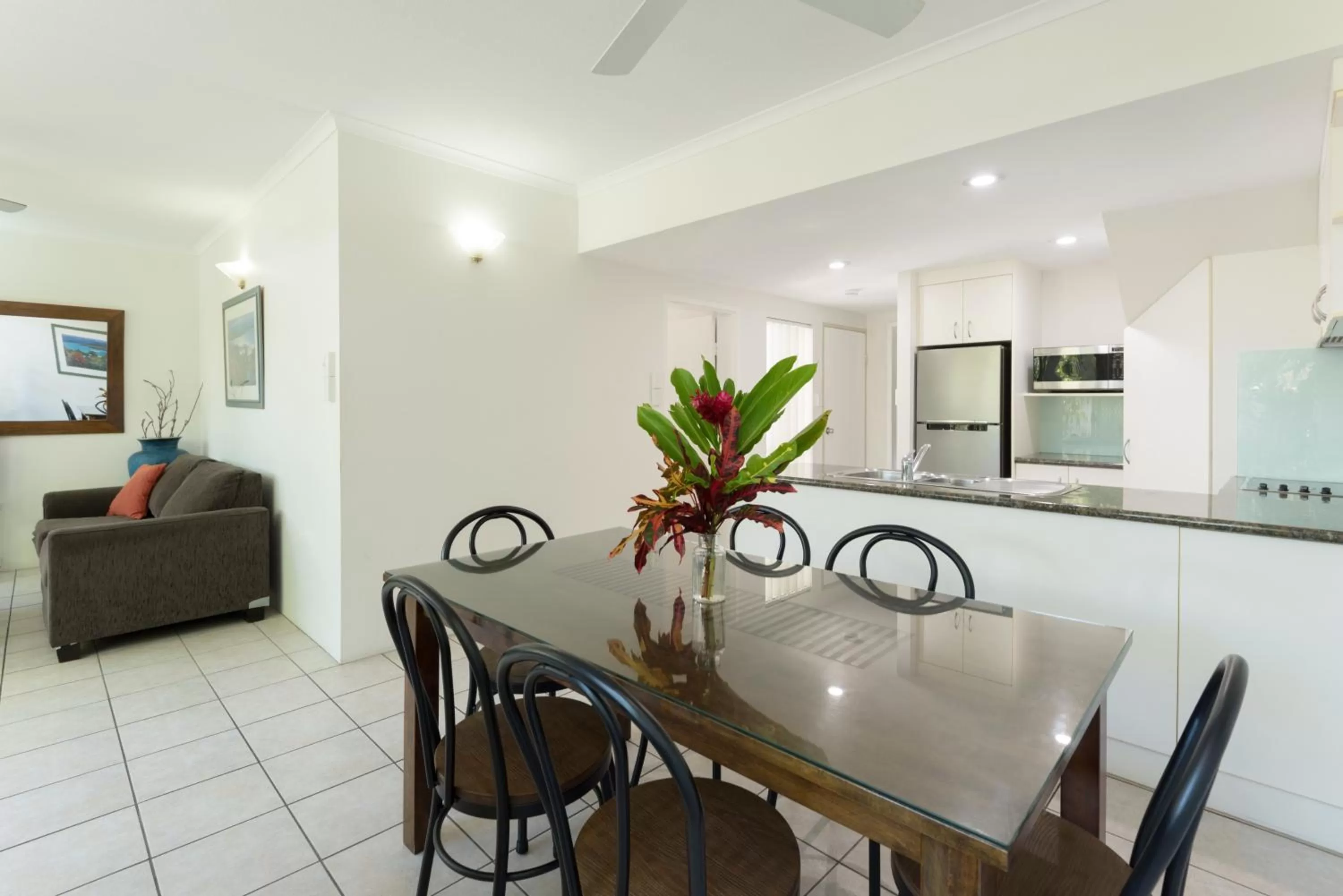 Kitchen or kitchenette in Tropical Nites Holiday Townhouses