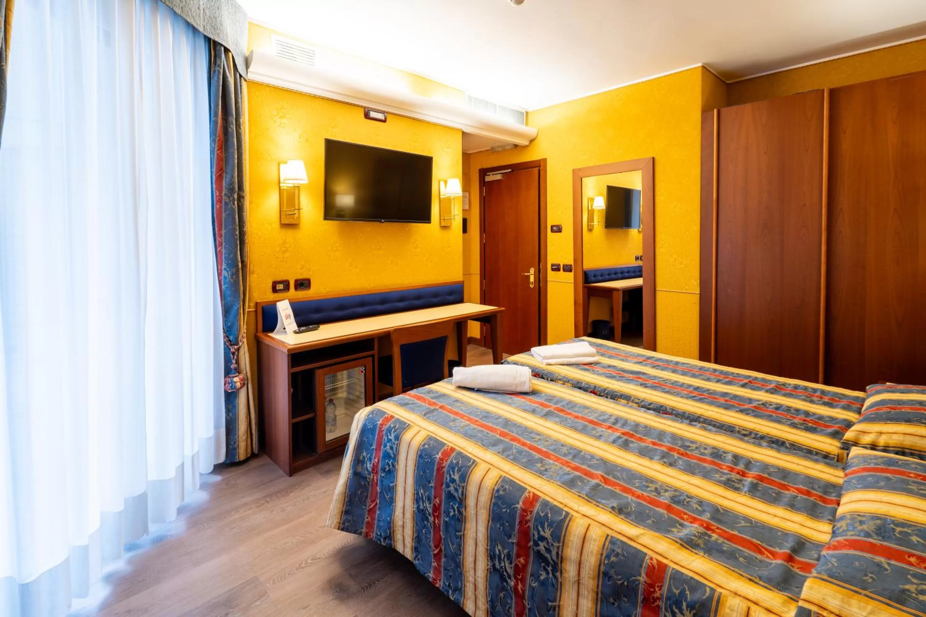 Bed in Hotel Des Etrangers