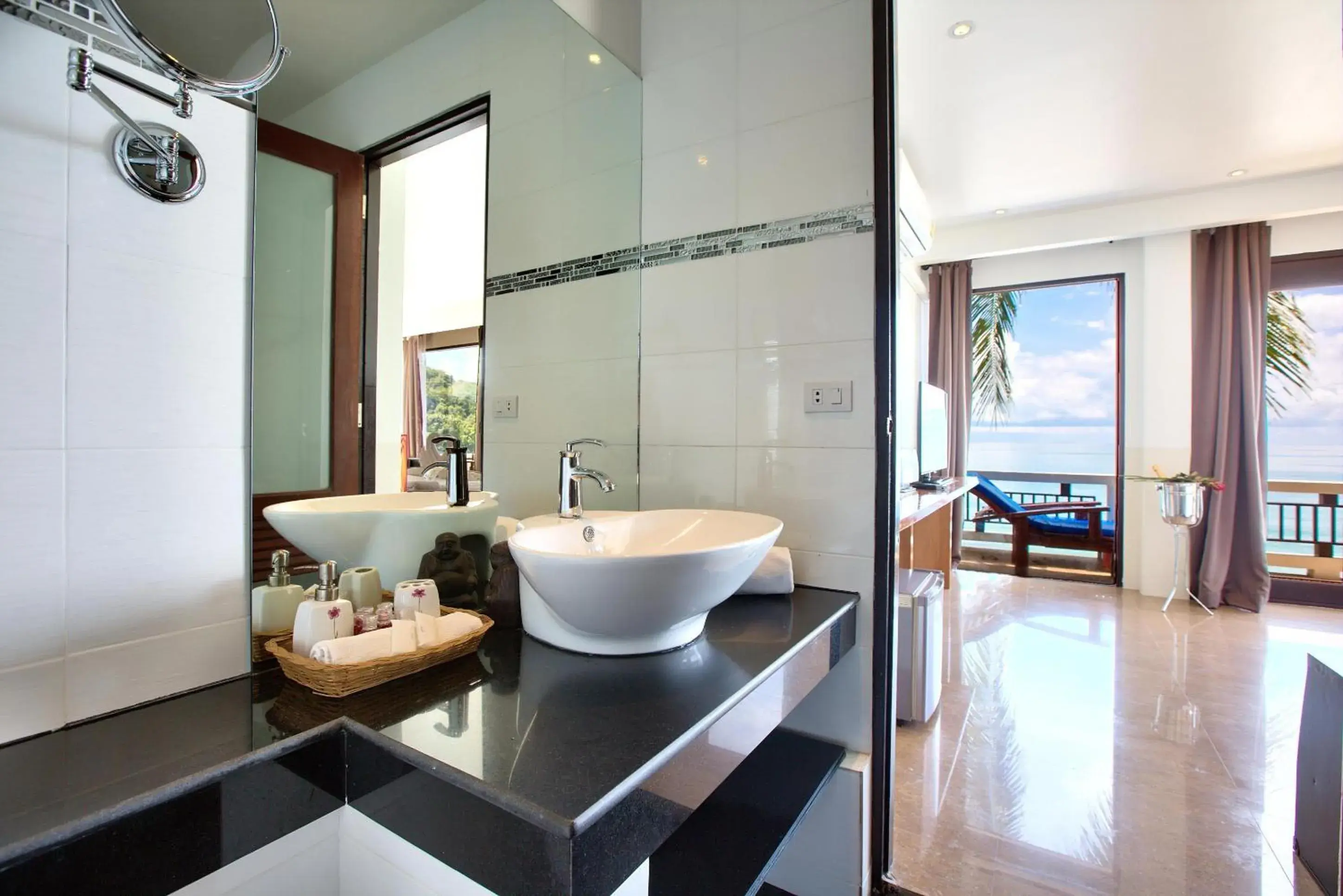 Bathroom in Crystal Bay Beach Resort