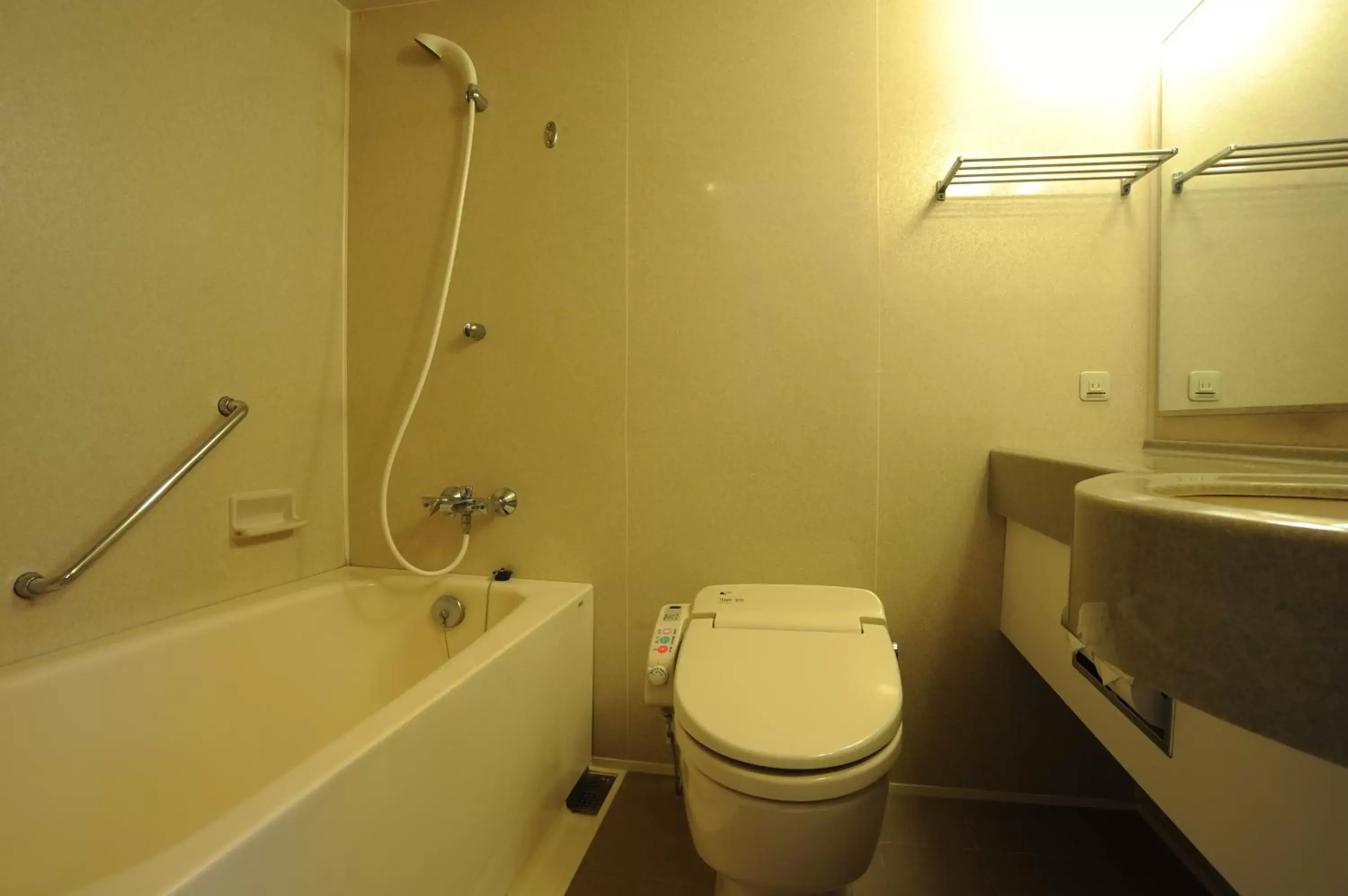 Bathroom in Suizenji Comfort Hotel