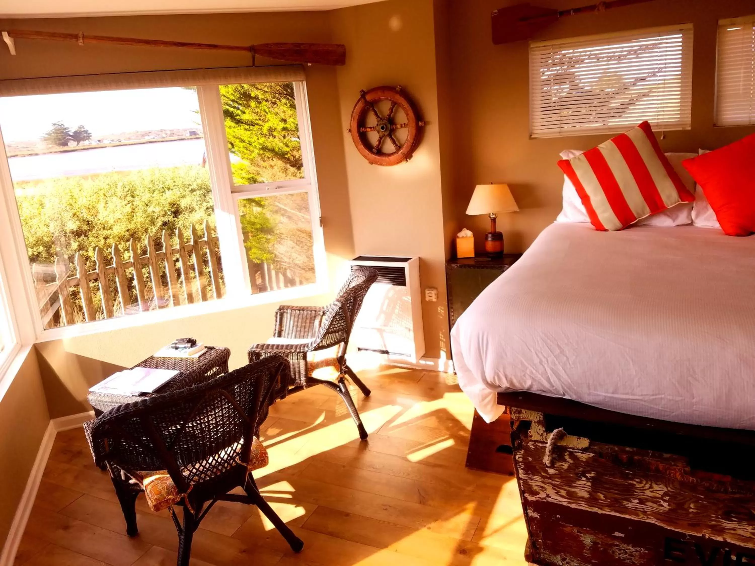 River view, Bed in Captain's Inn at Moss Landing