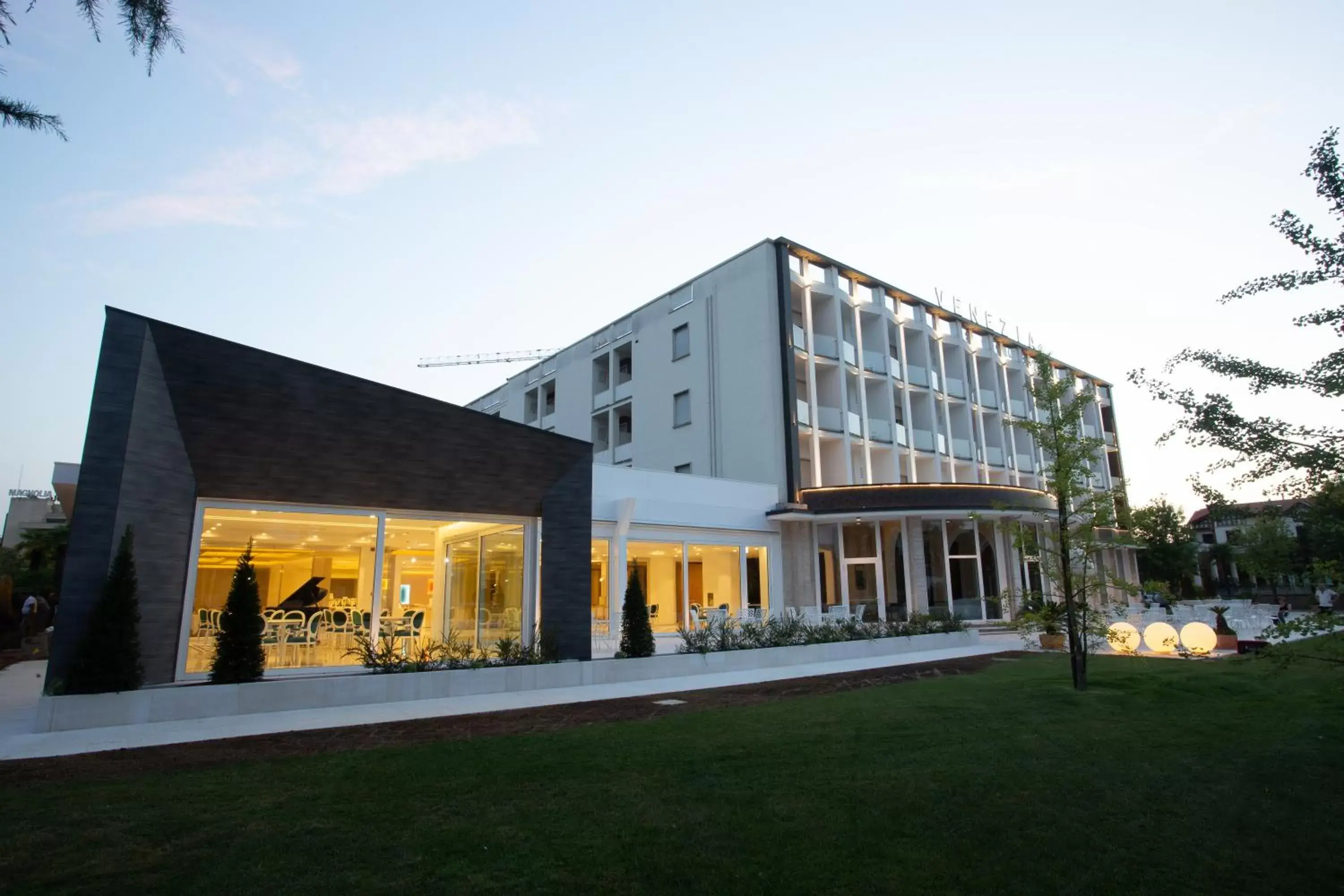 Facade/entrance, Property Building in Hotel Terme Venezia