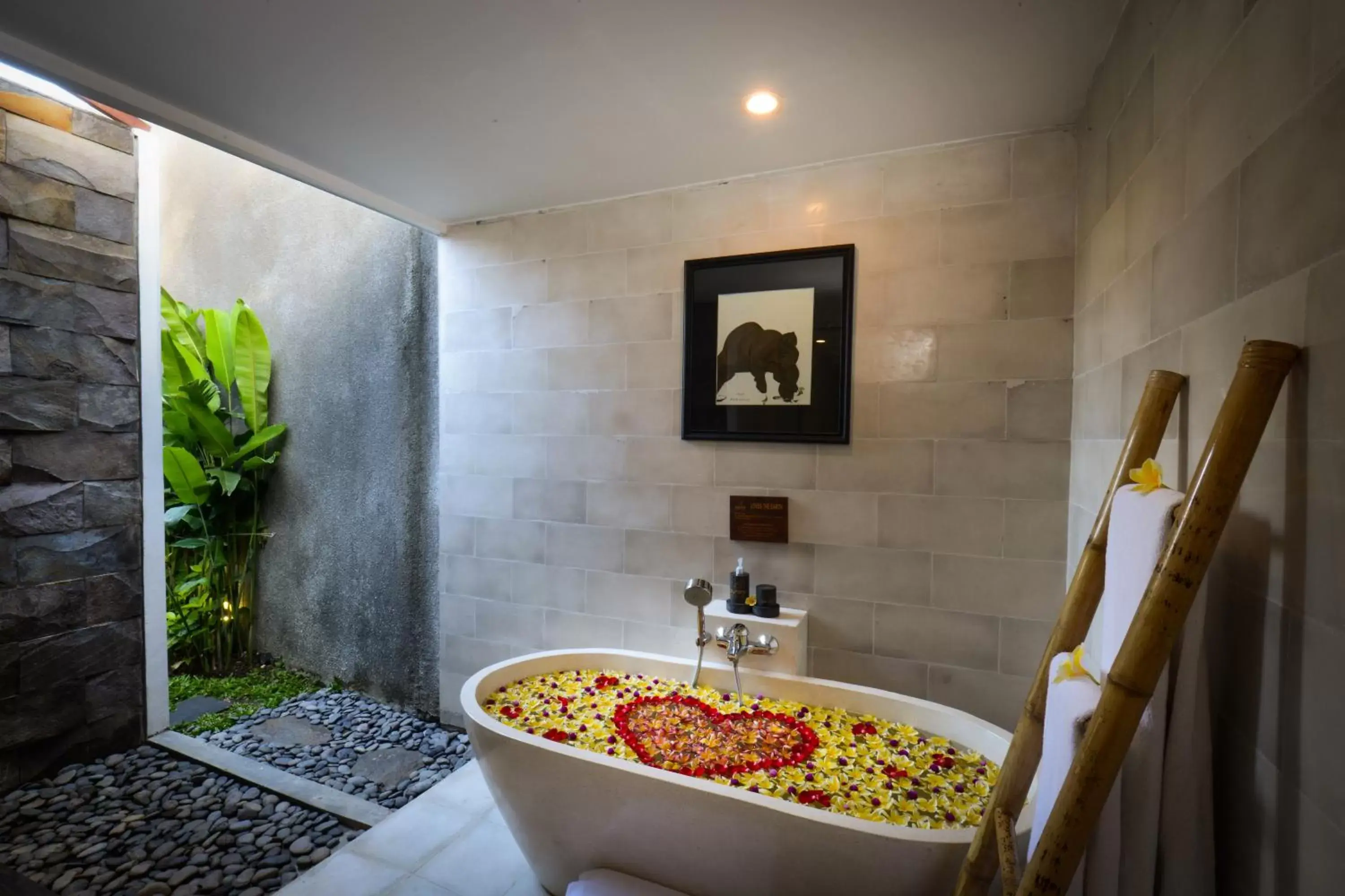 Area and facilities, Bathroom in Purana Boutique Resort