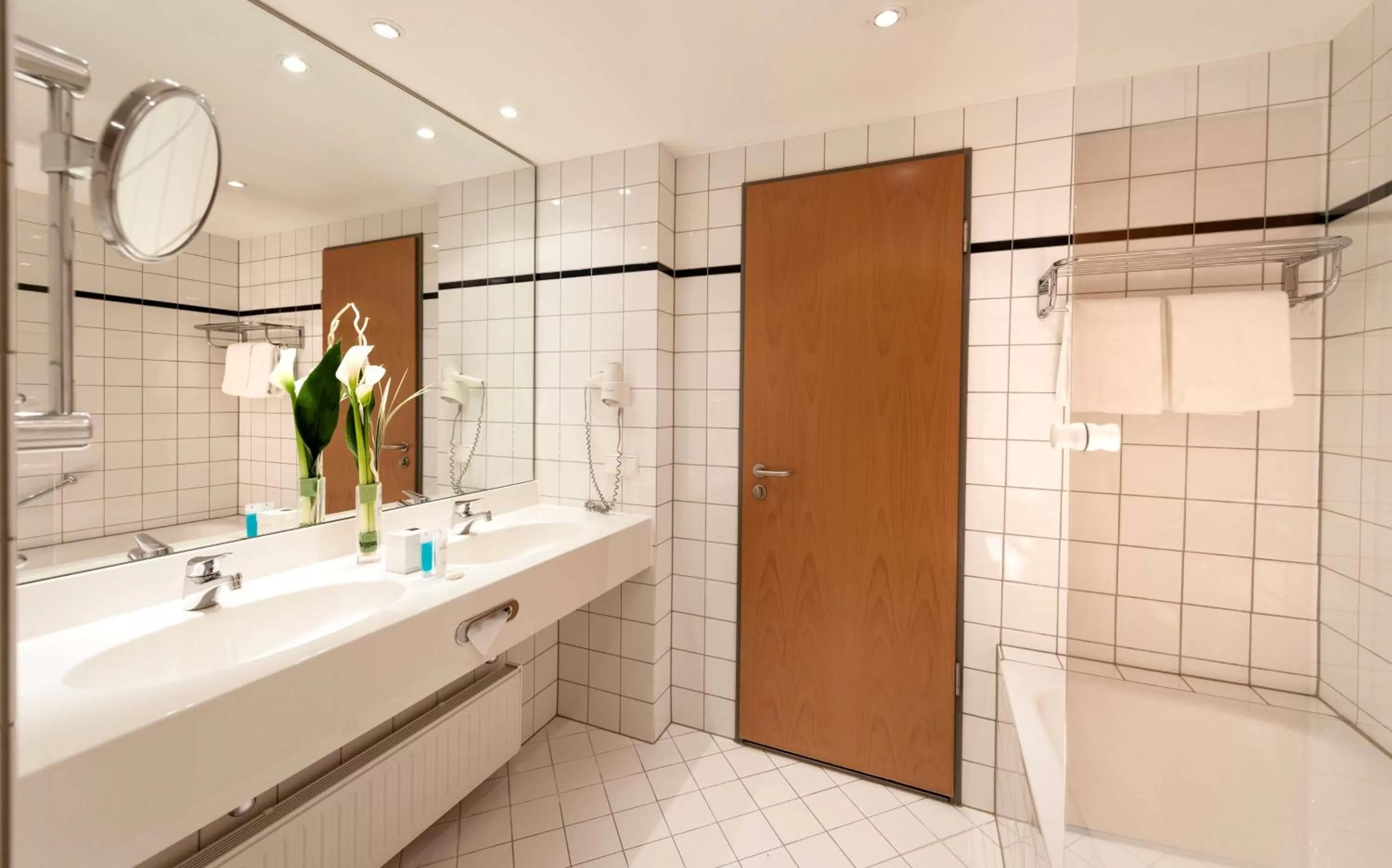 Bathroom in Dorint Kongresshotel Düsseldorf/Neuss