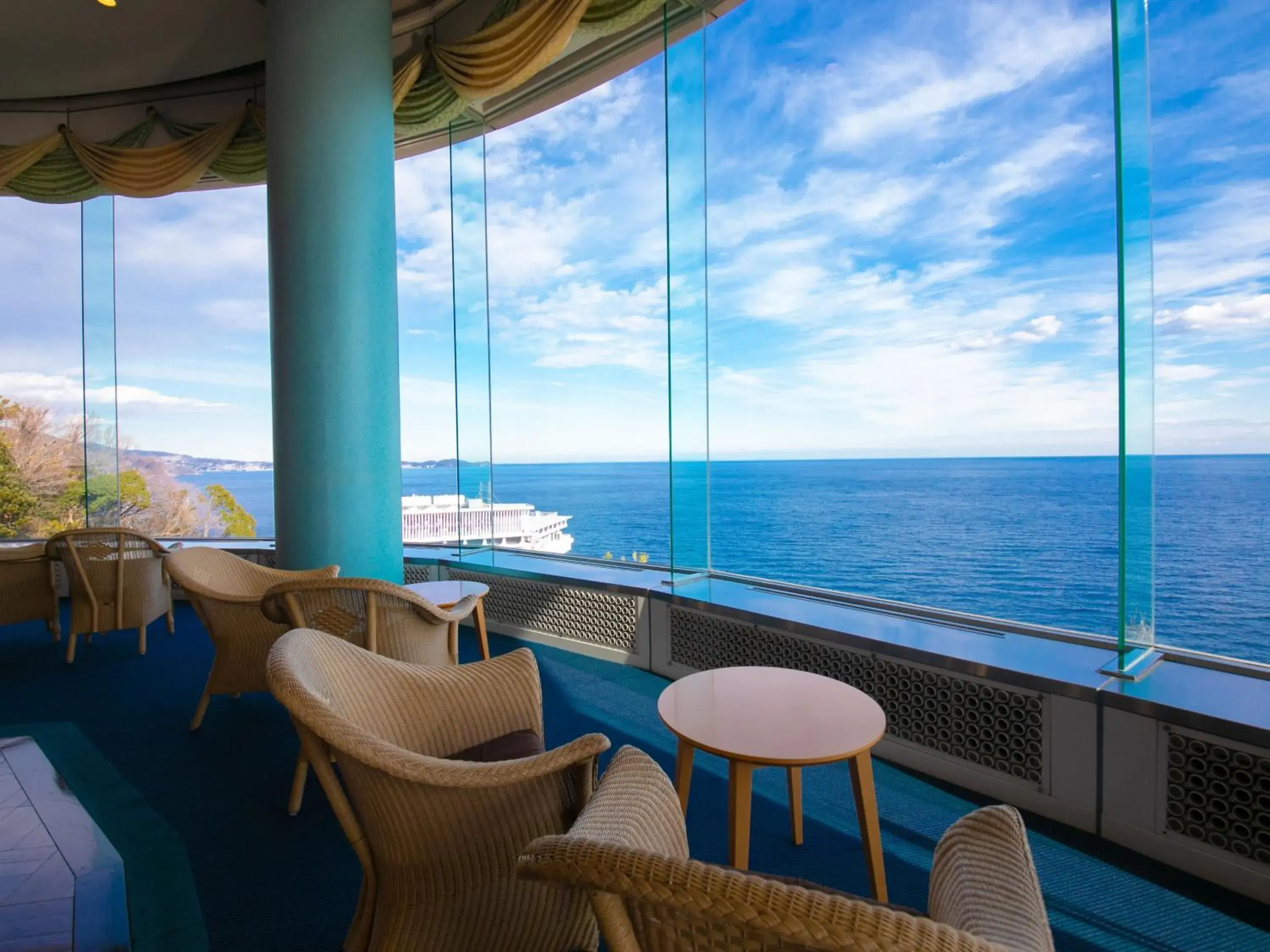Lounge or bar, Sea View in Hotel New Akao