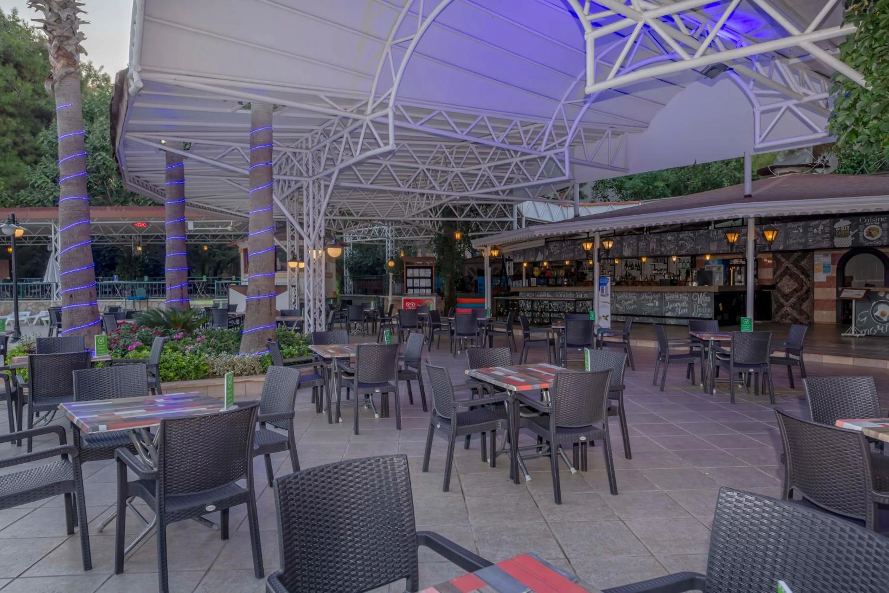 Restaurant/places to eat in Armas Kaplan Paradise