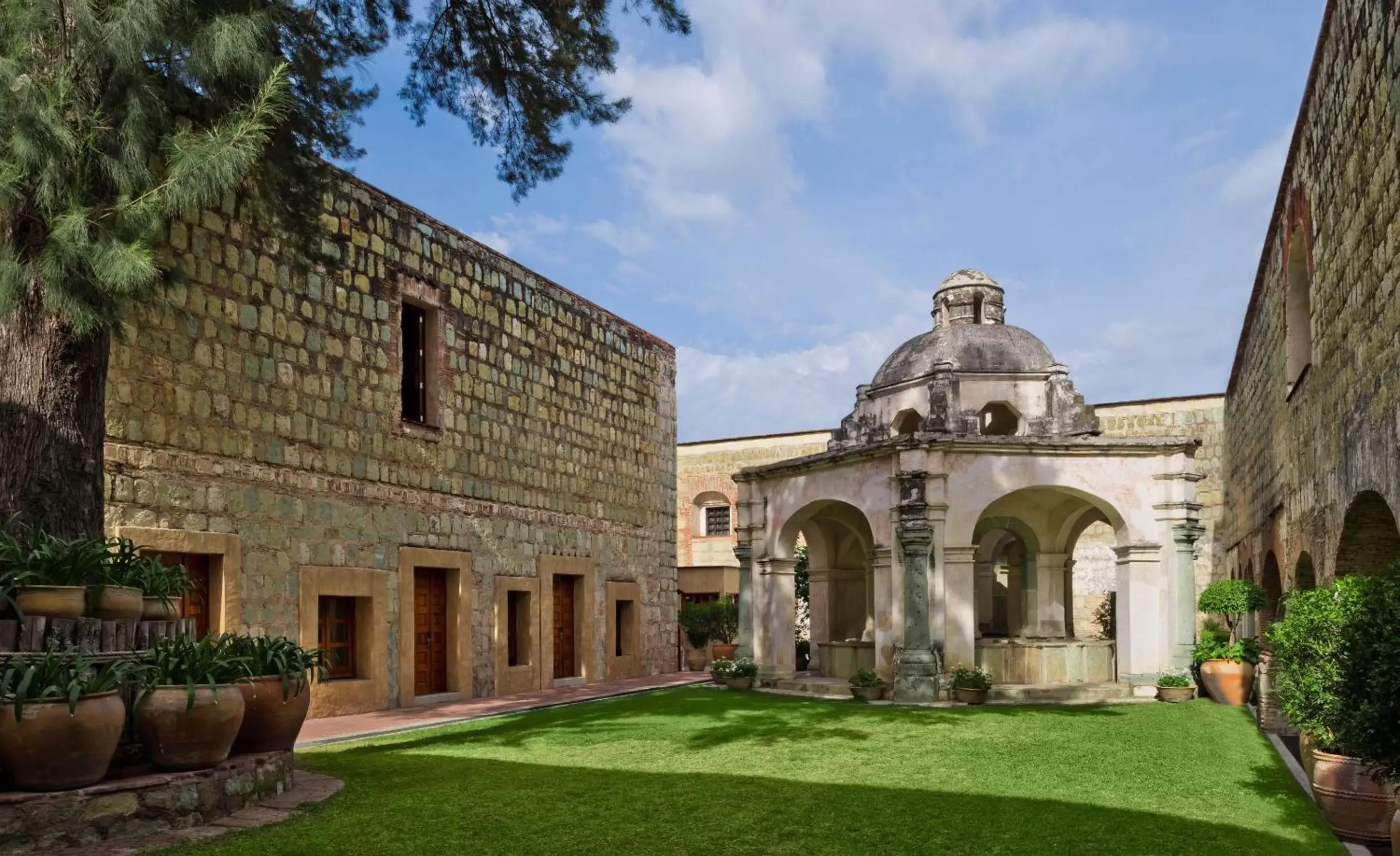 Property Building in Quinta Real Oaxaca