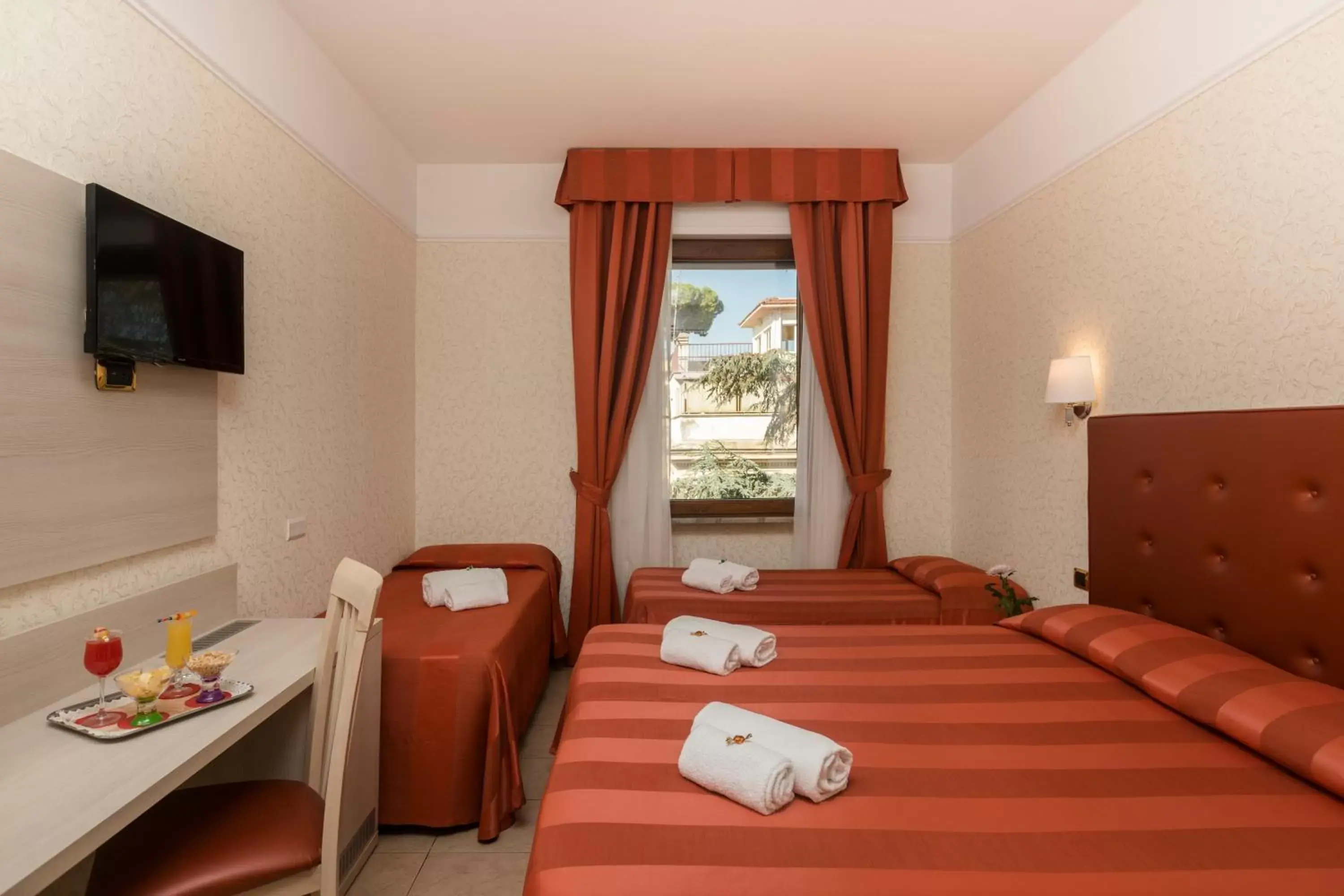 Bedroom in Hotel Villa Rosa