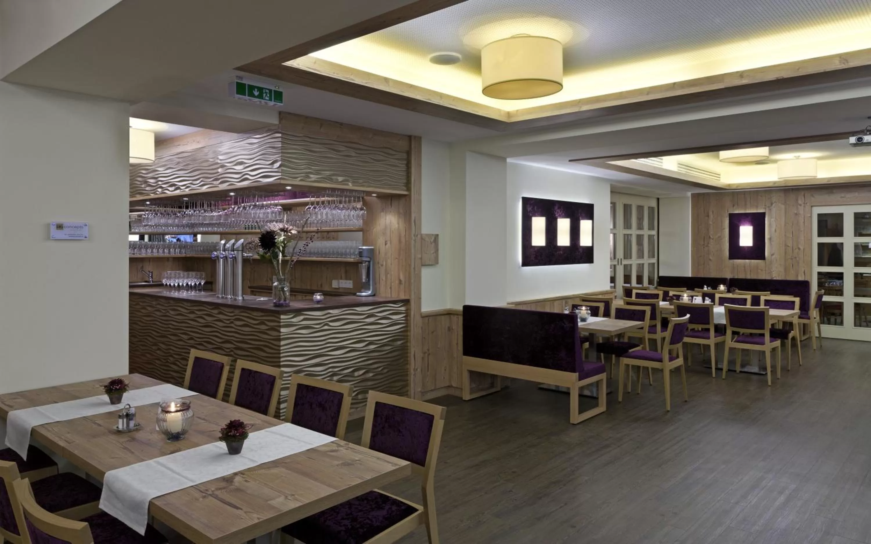 Restaurant/places to eat in Hotel Restaurant Wallner I contactless check-in