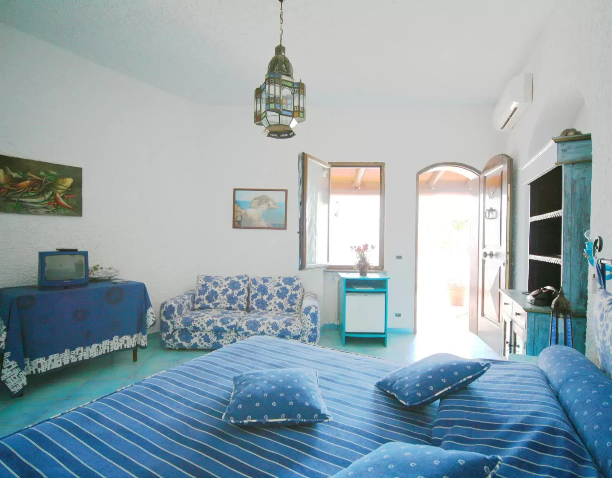 Photo of the whole room, Seating Area in Tenuta Villa Tara