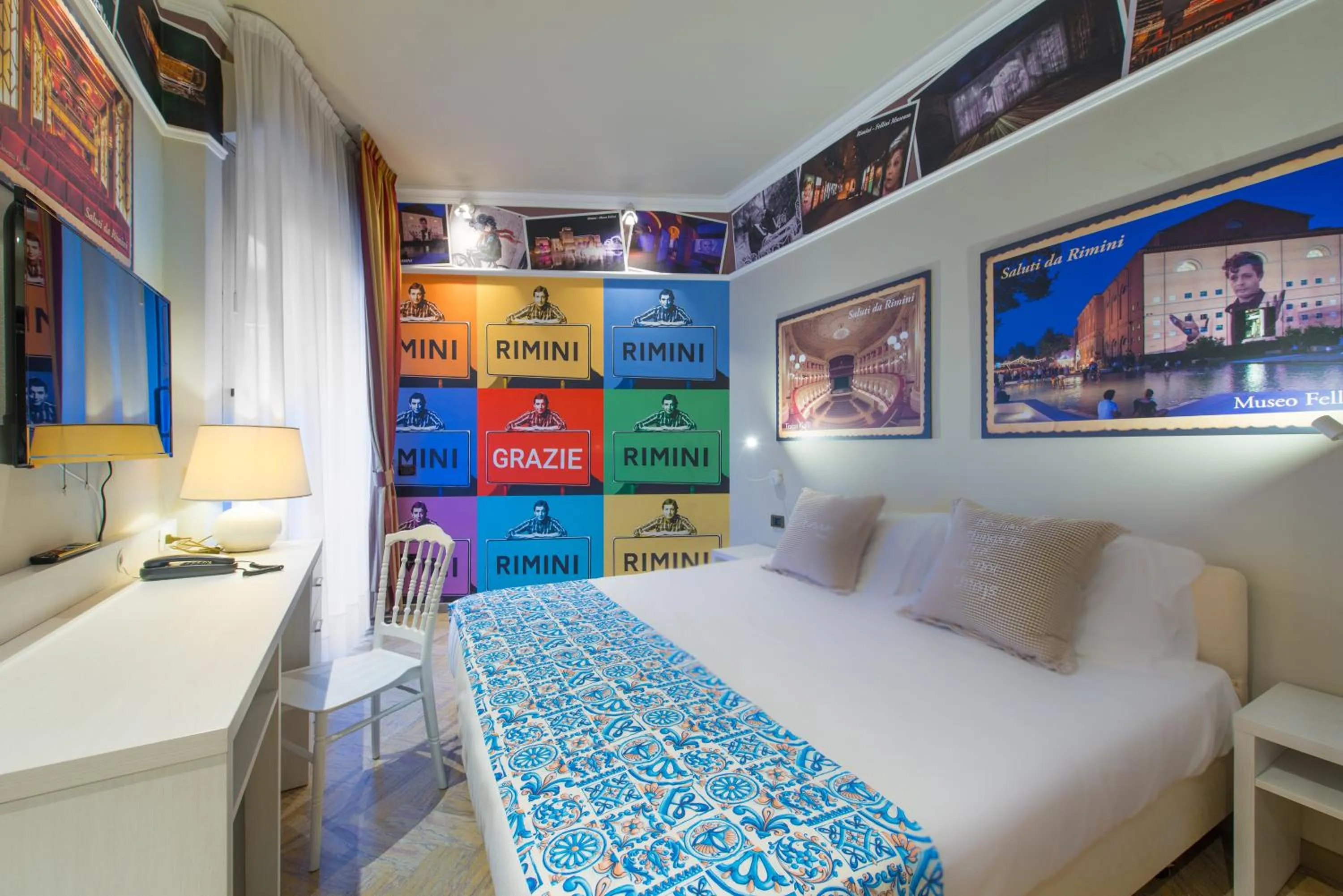 Bedroom, Bed in Admiral Art Hotel