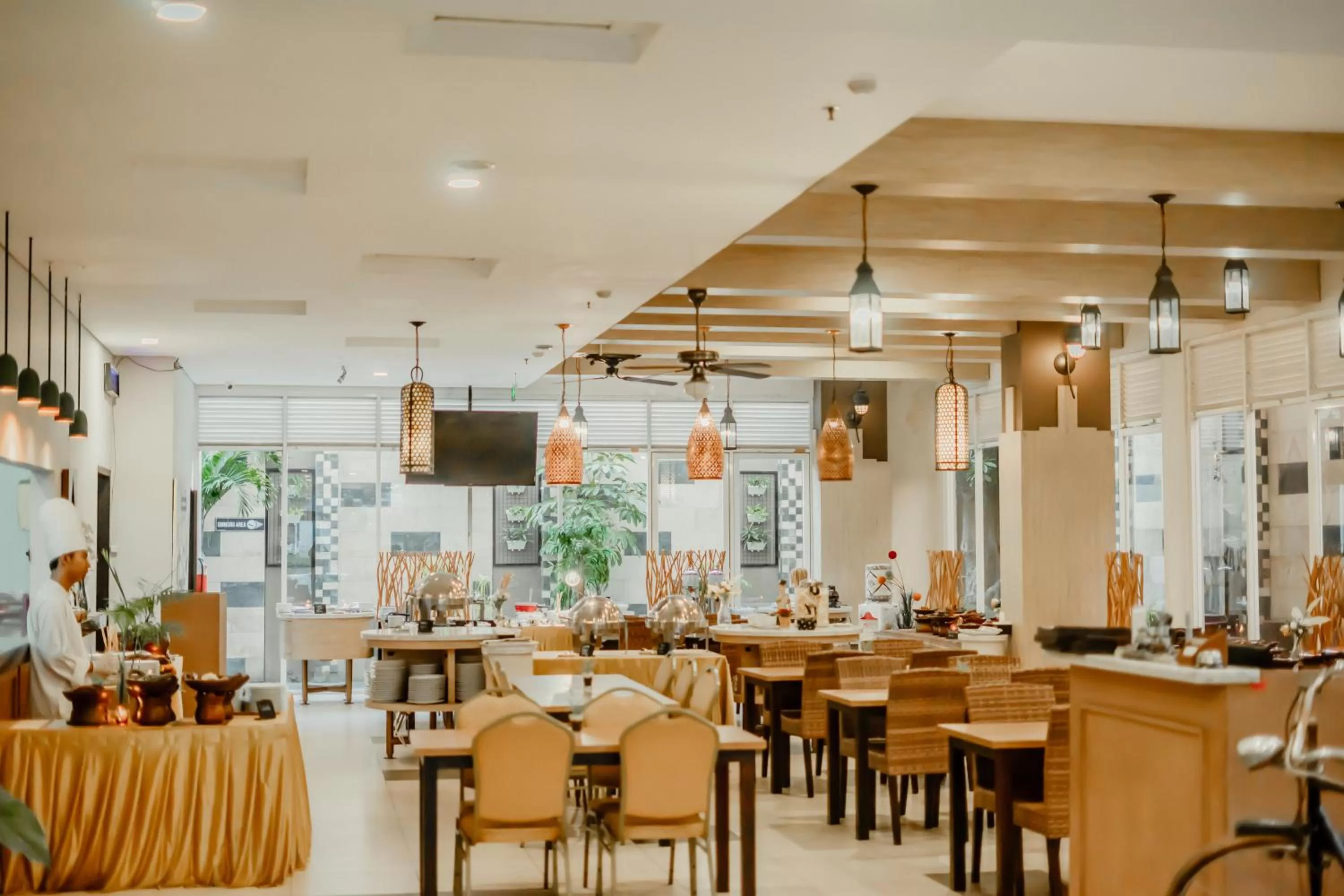 Restaurant/places to eat in LAMORA Sagan Yogyakarta - formerly H Boutique Yogyakarta