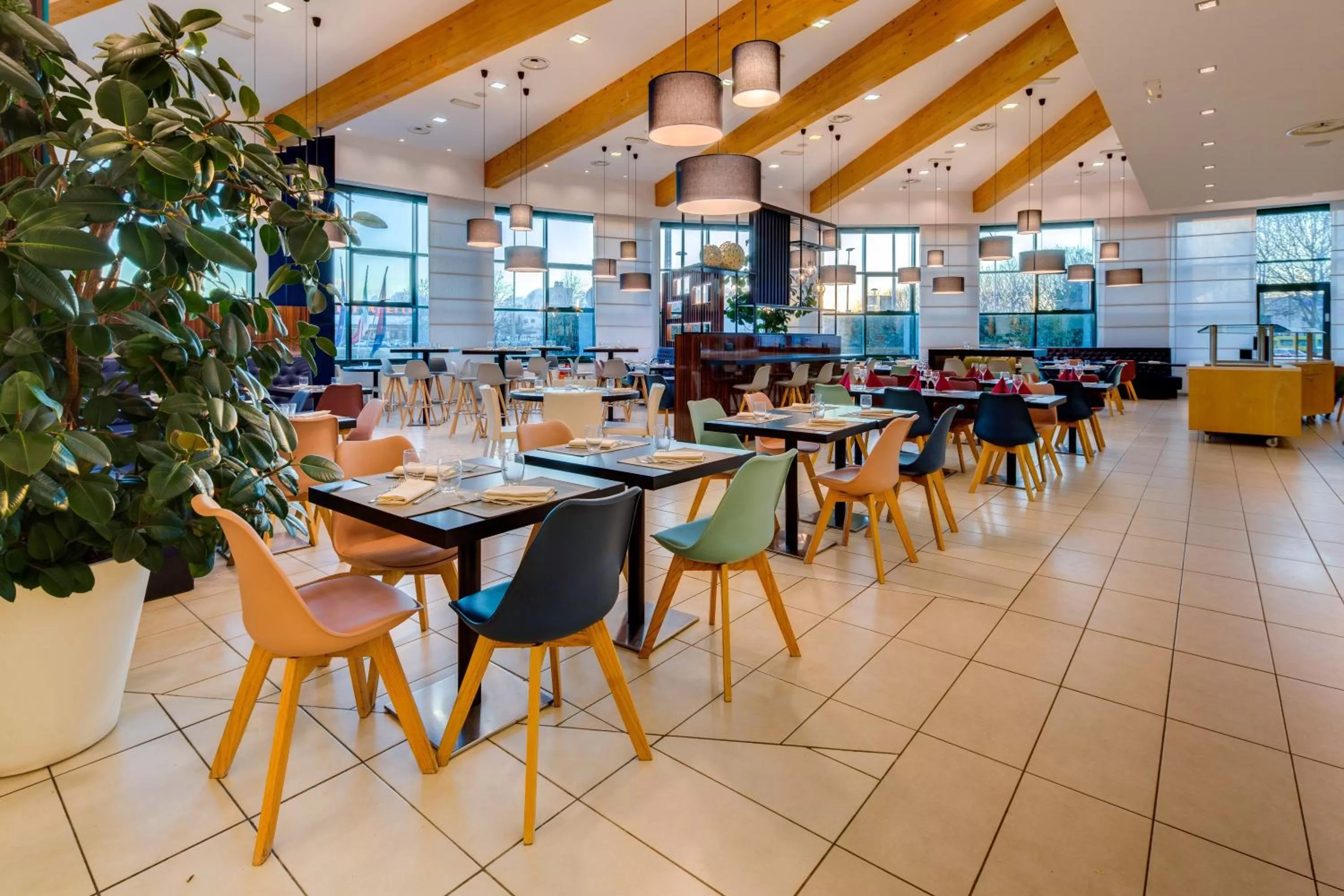 Restaurant/places to eat in Holiday Inn Bologna - Fiera by IHG