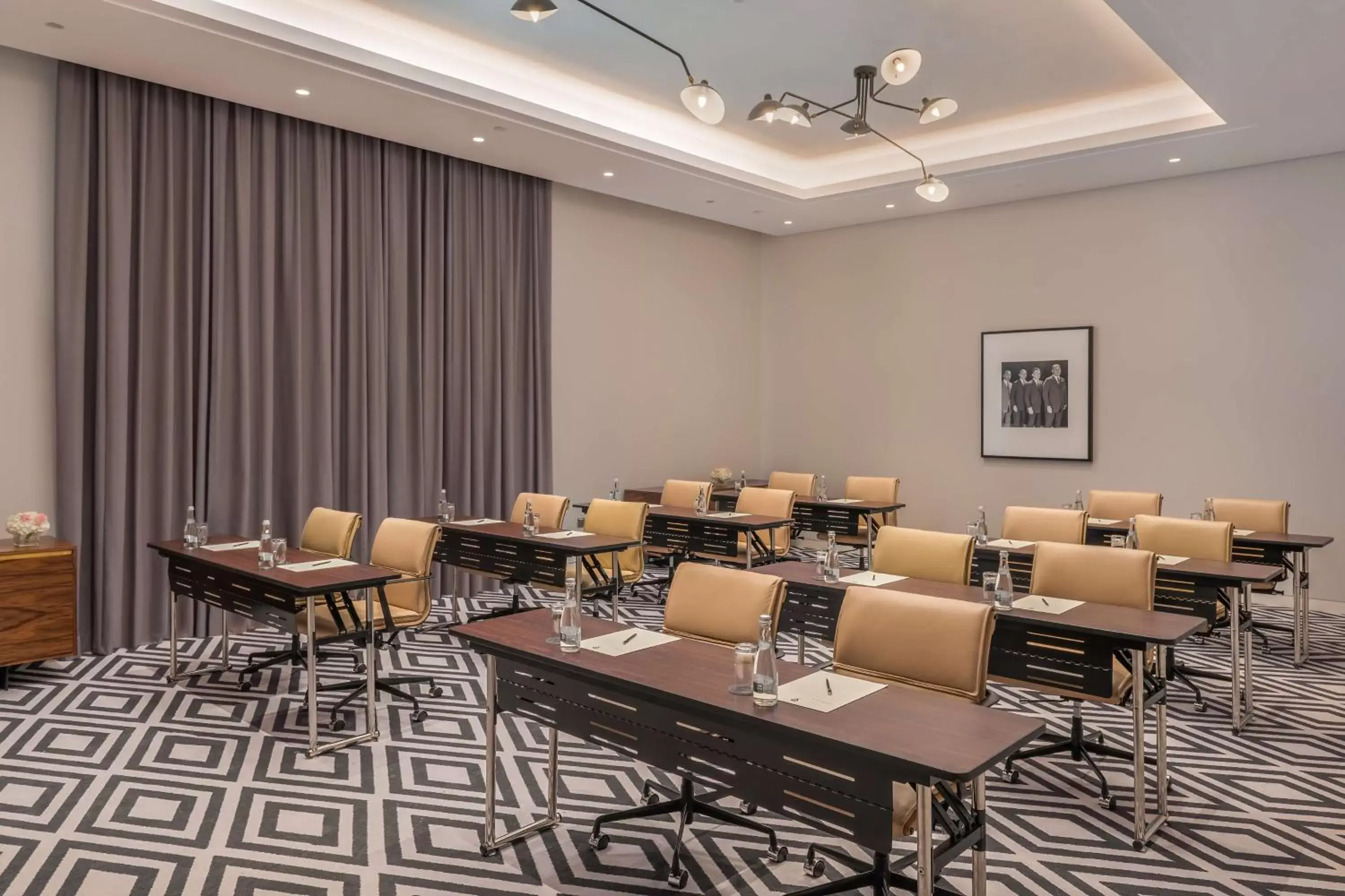 Meeting/conference room in The WB Abu Dhabi, Curio Collection By Hilton