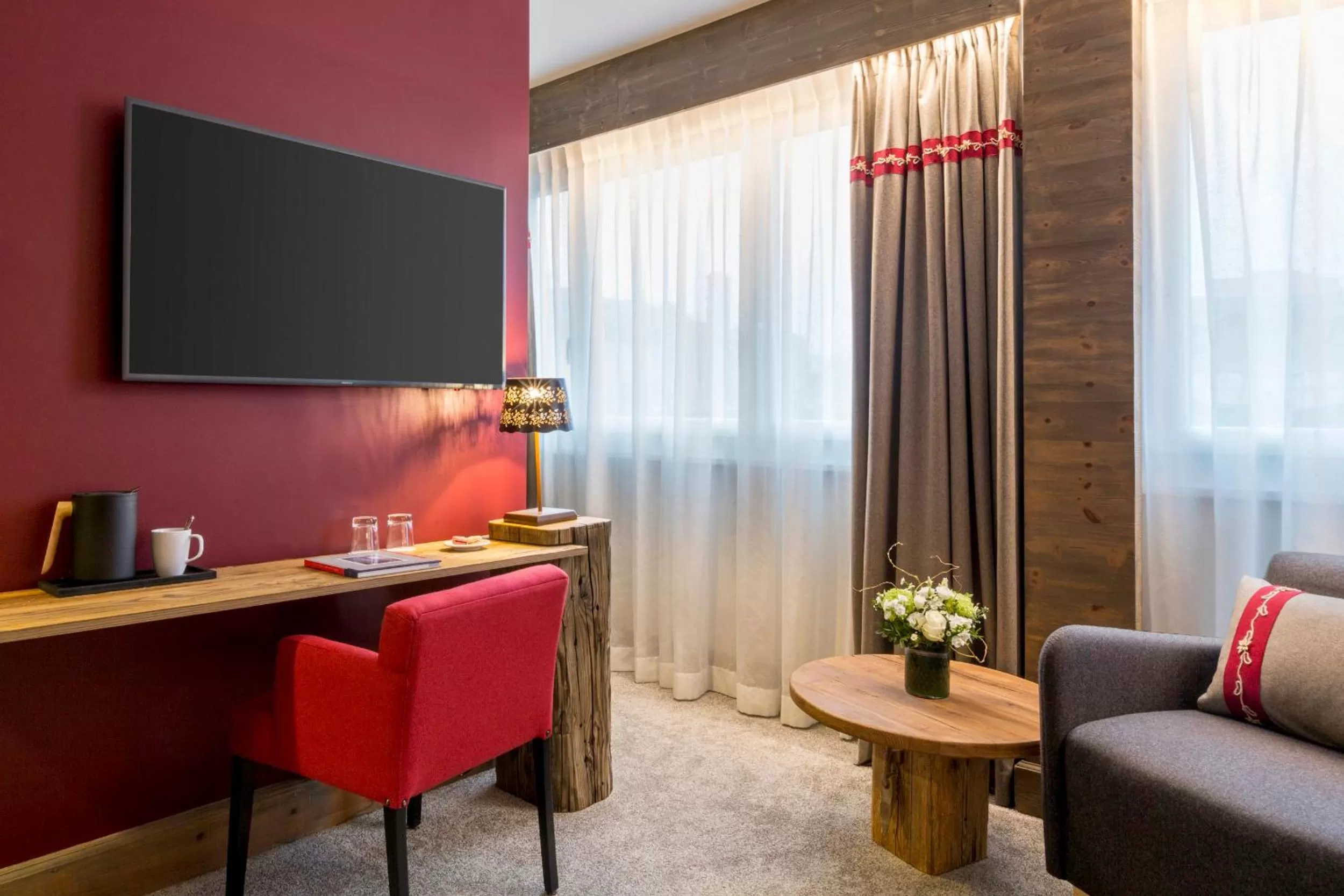 TV and multimedia in Edelweiss Manotel