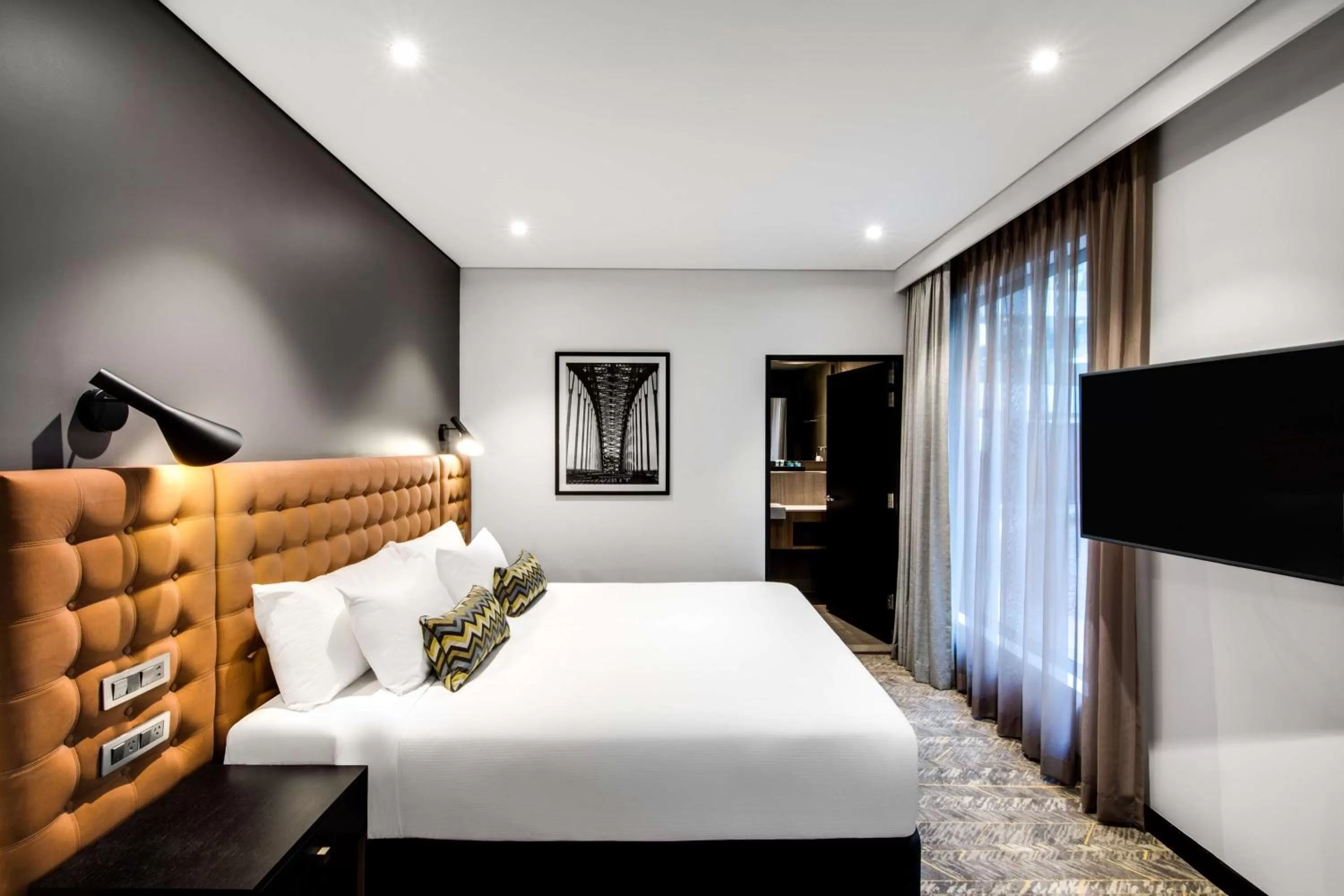 Bedroom, Bed in Vibe Hotel North Sydney