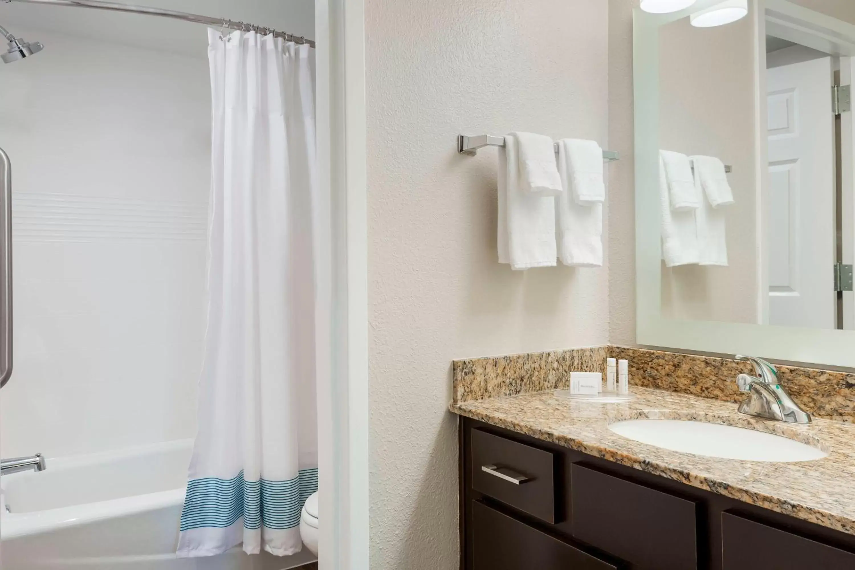 Bathroom in TownePlace Suites Savannah Midtown